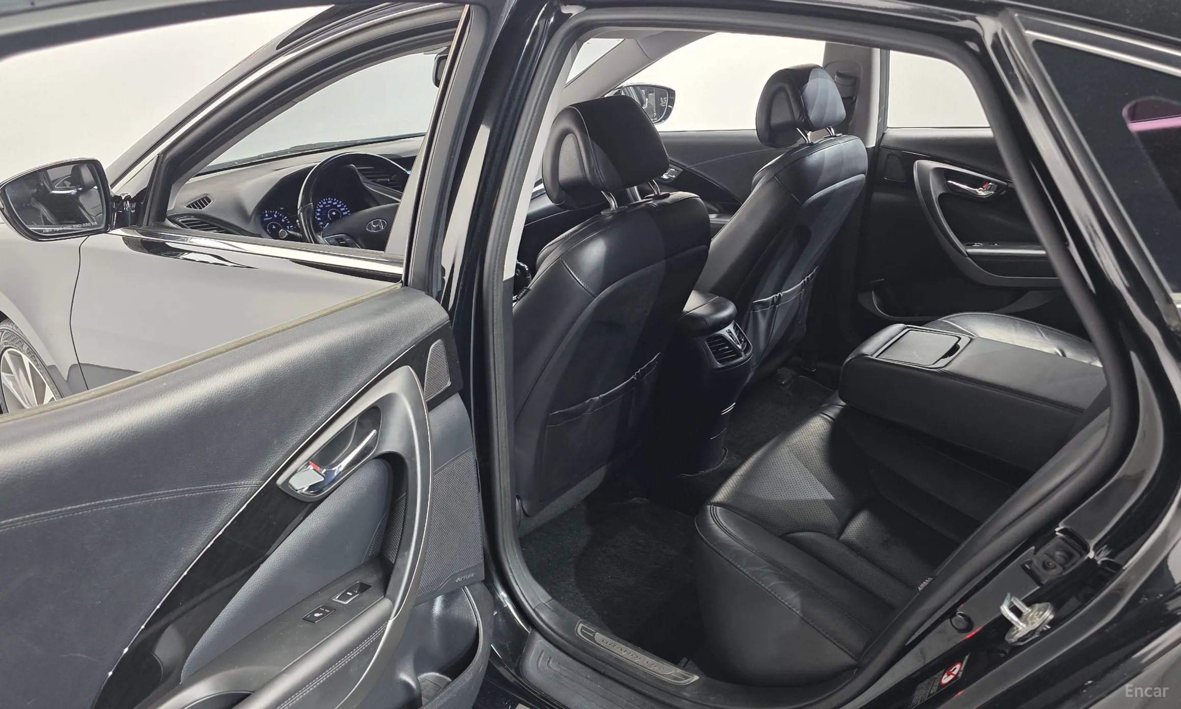 Hyundai Grandeur HG превью 17