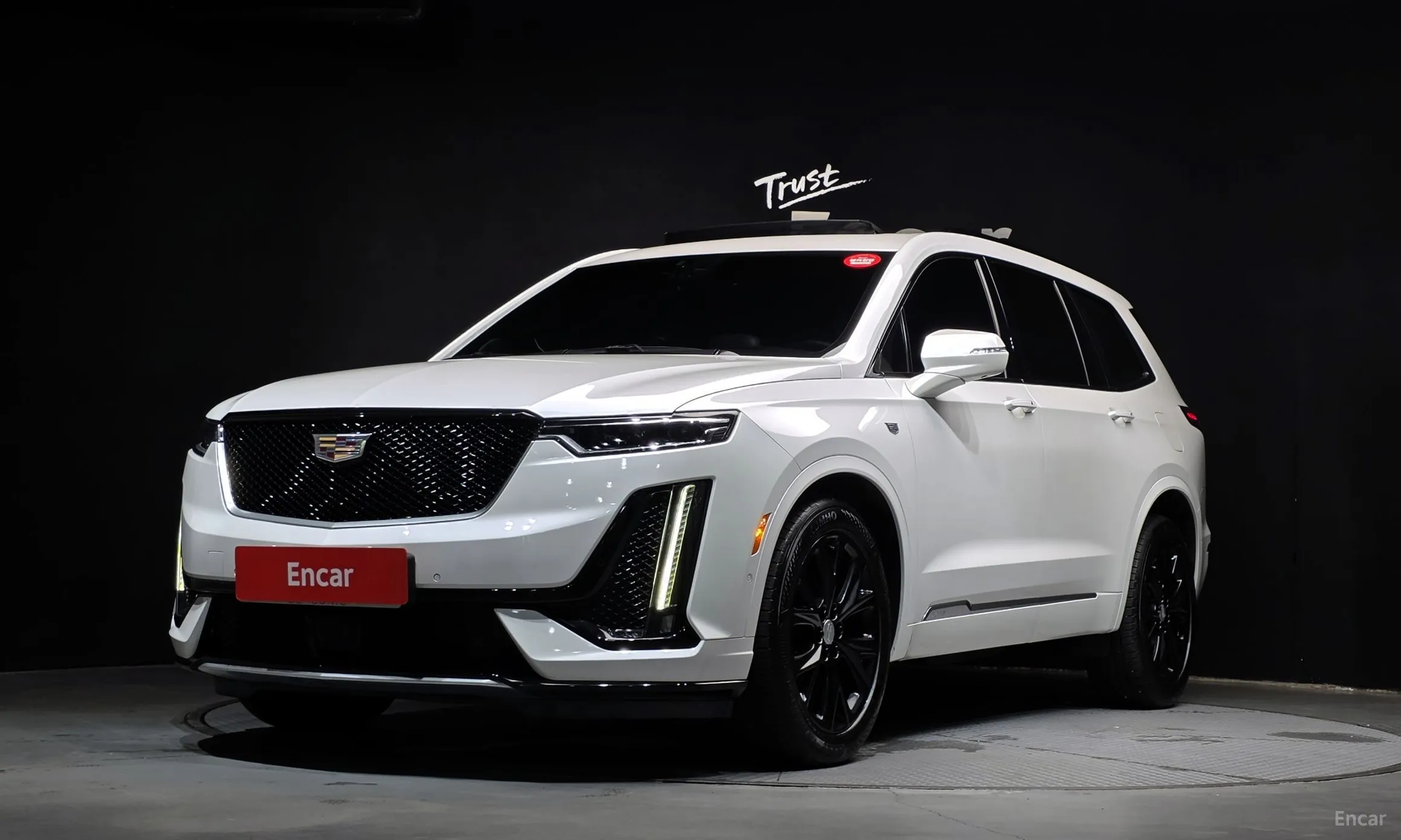XT6