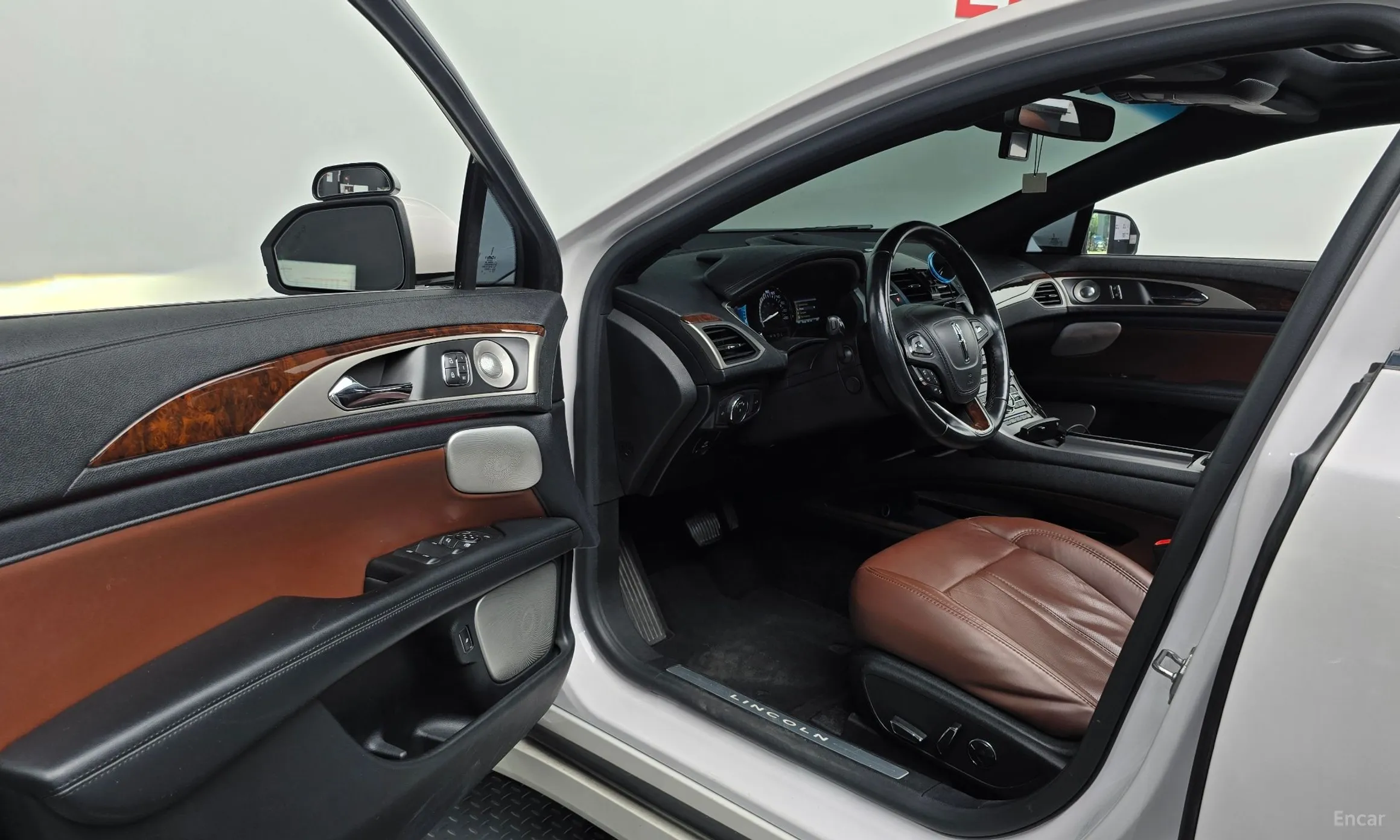 Lincoln New MKZ превью 10