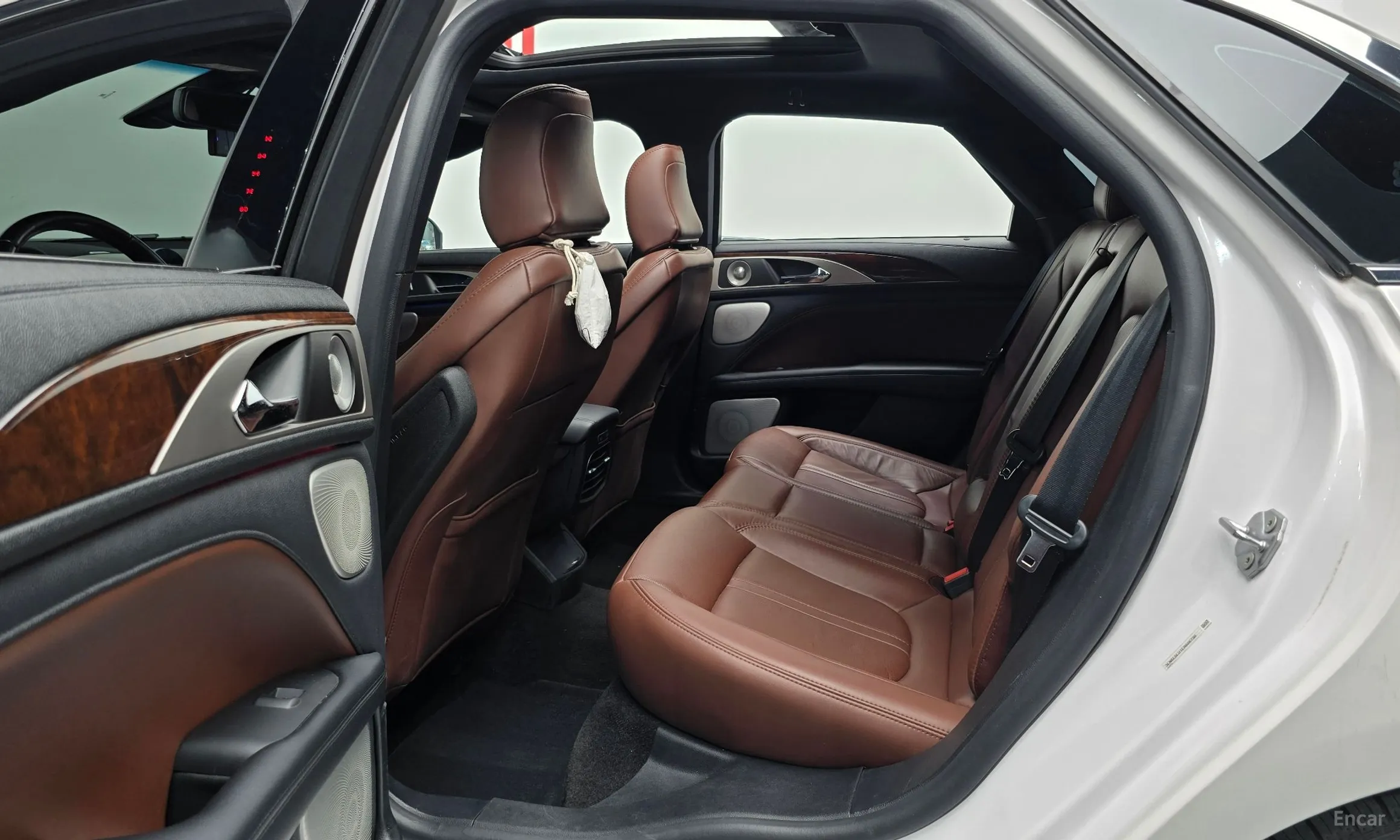 Lincoln New MKZ превью 12