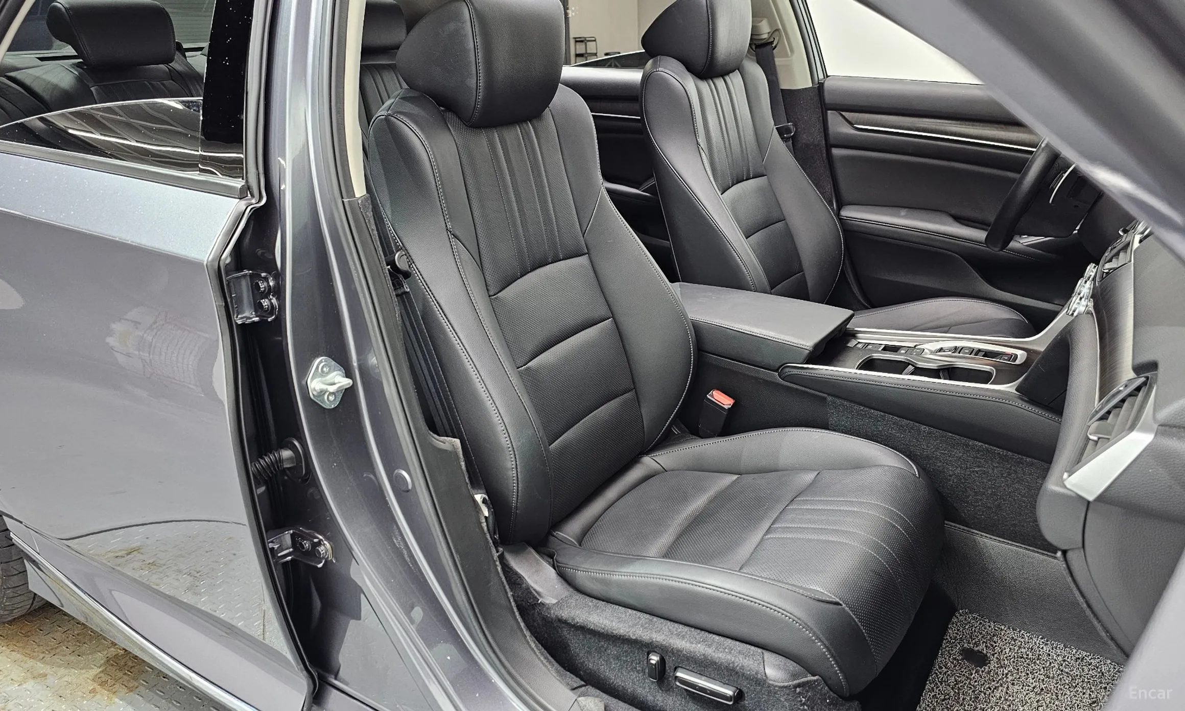 Honda Accord 10th Generation превью 11