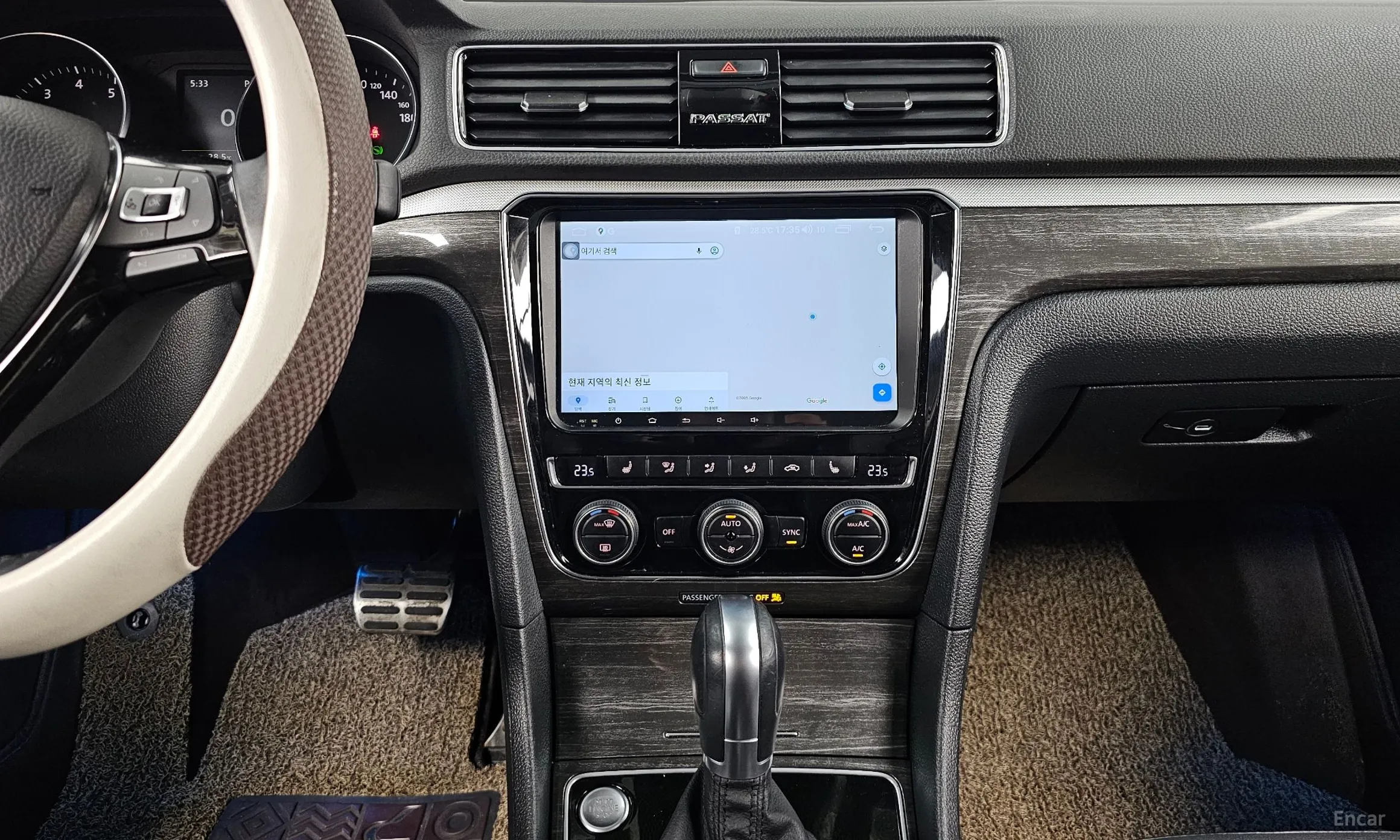 Volkswagen The New Passat превью 15