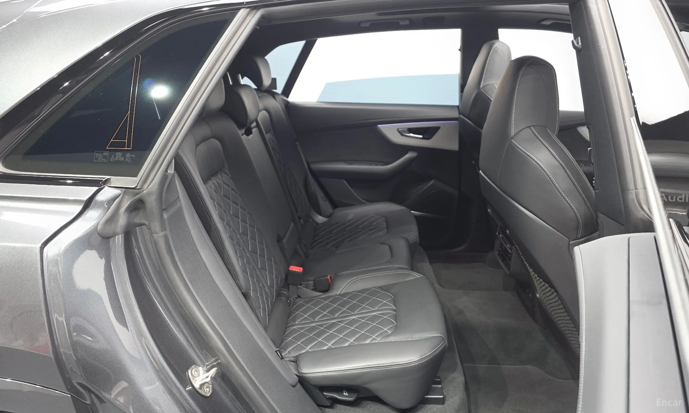 Audi Q8 (4M) превью 11