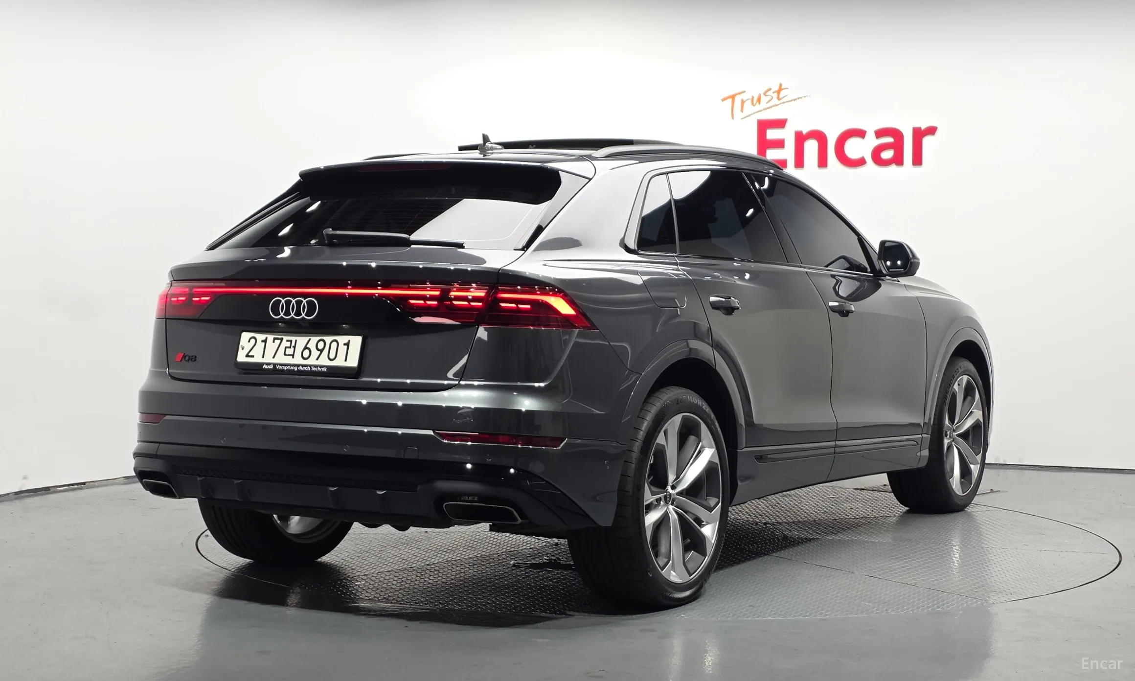 Audi Q8 (4M)