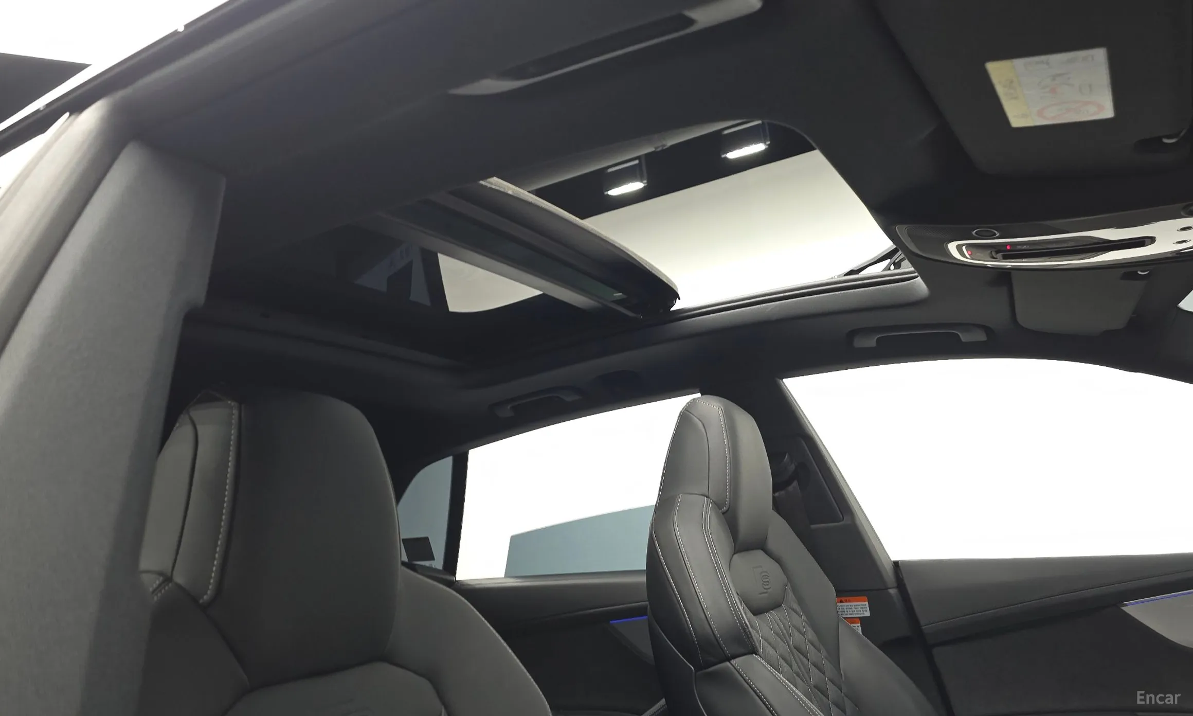 Audi Q8 (4M) превью 17