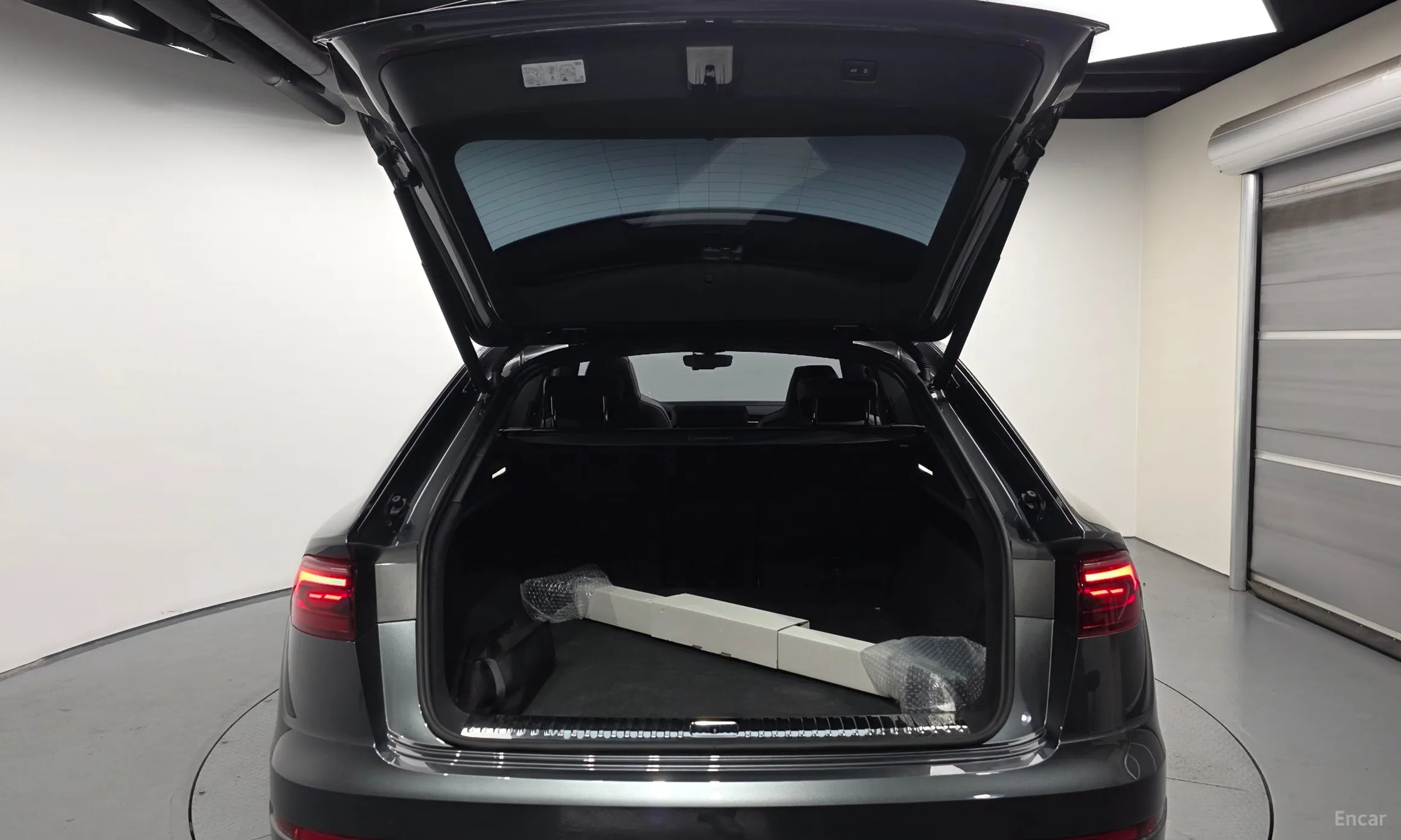 Audi Q8 (4M) превью 20