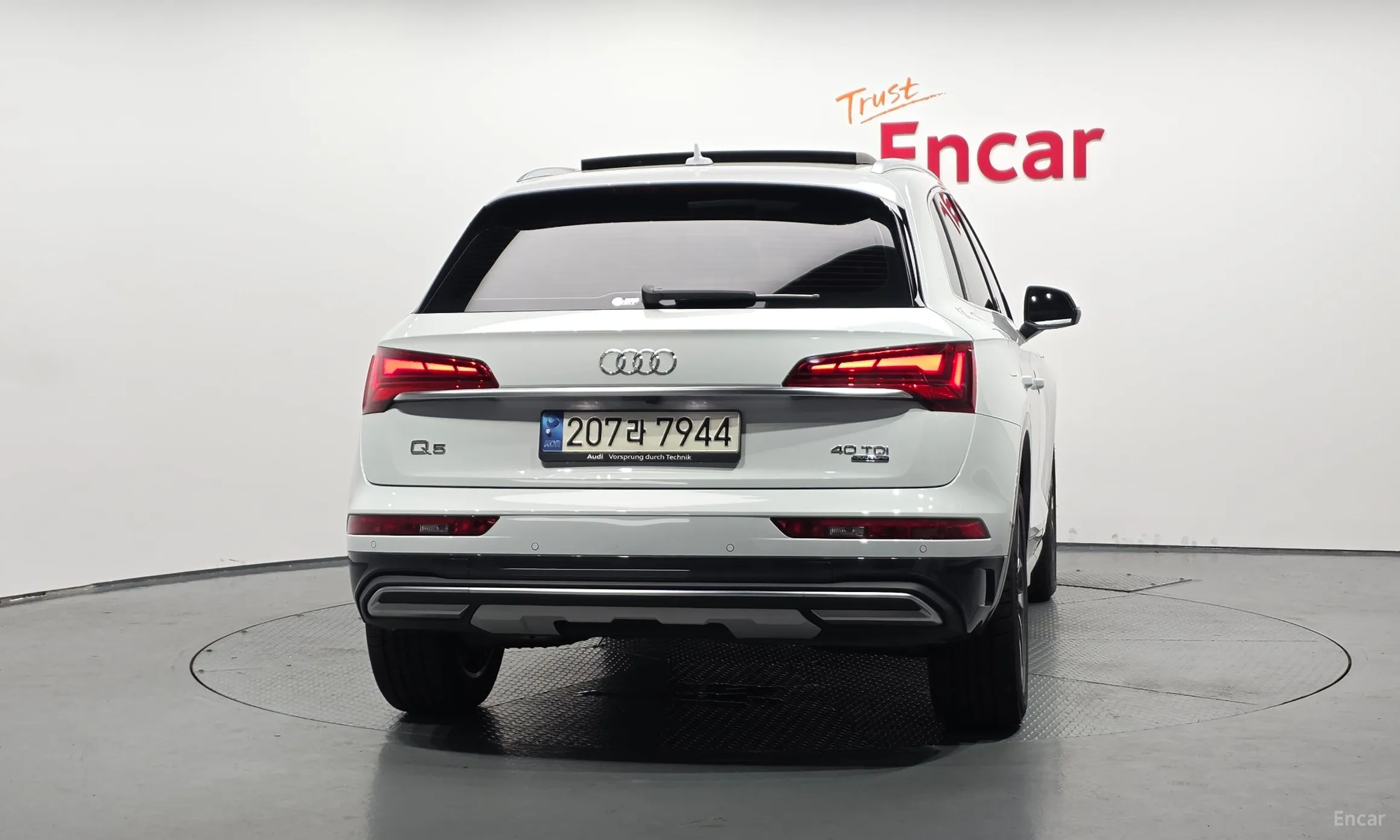 Audi Q5 (FY) превью 4