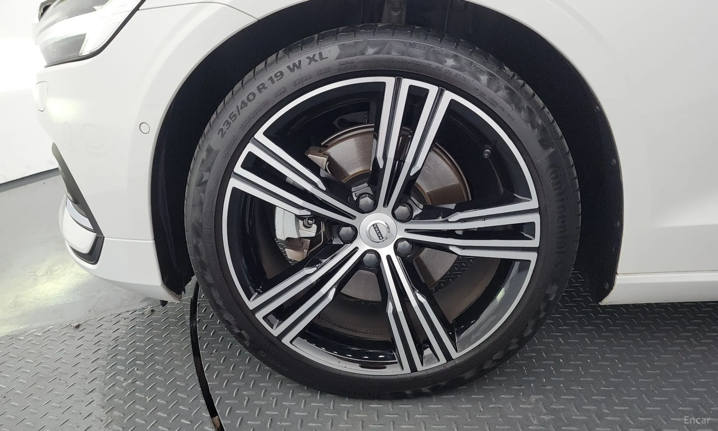 Volvo S60 3rd Generation превью 5