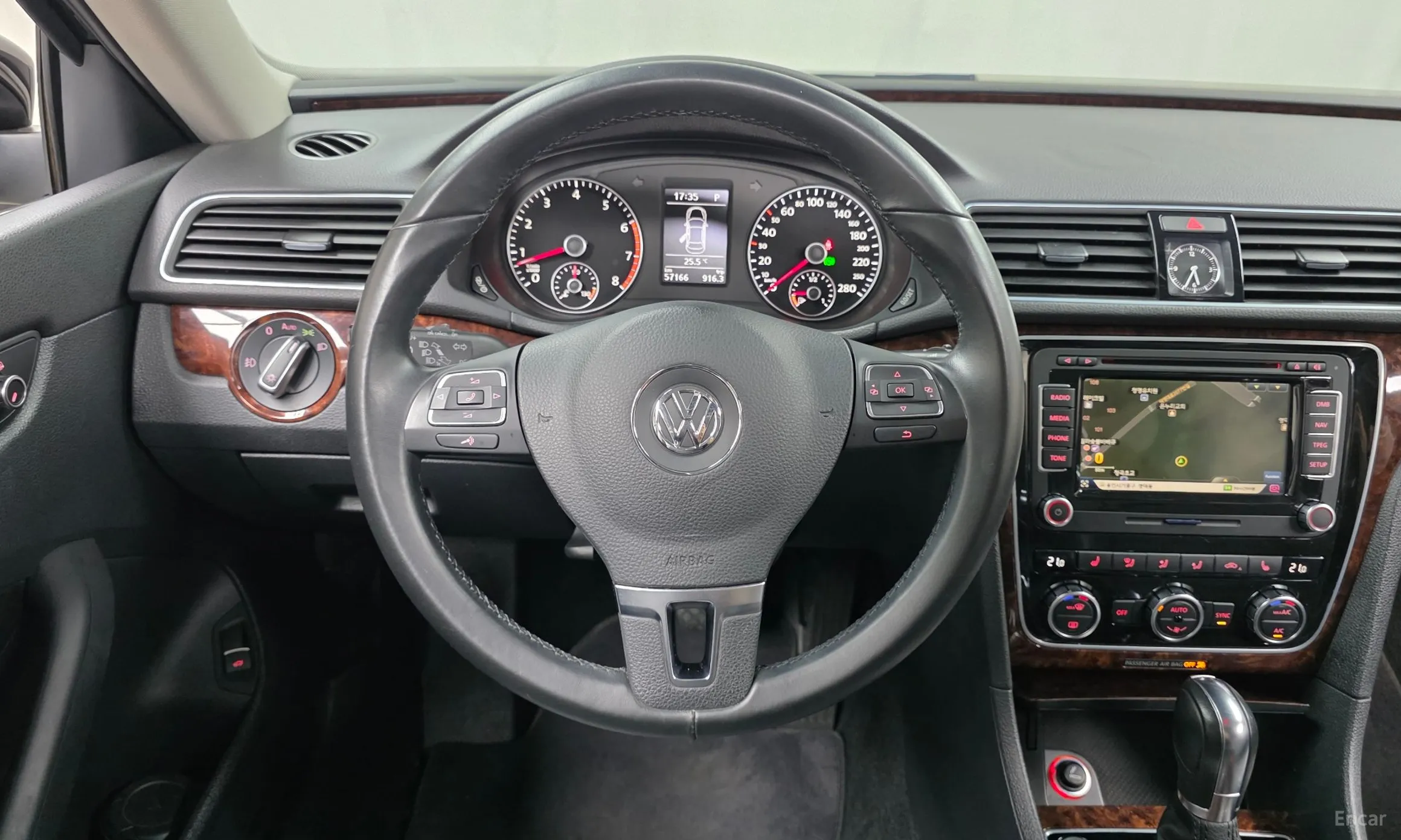 Volkswagen The New Passat превью 14