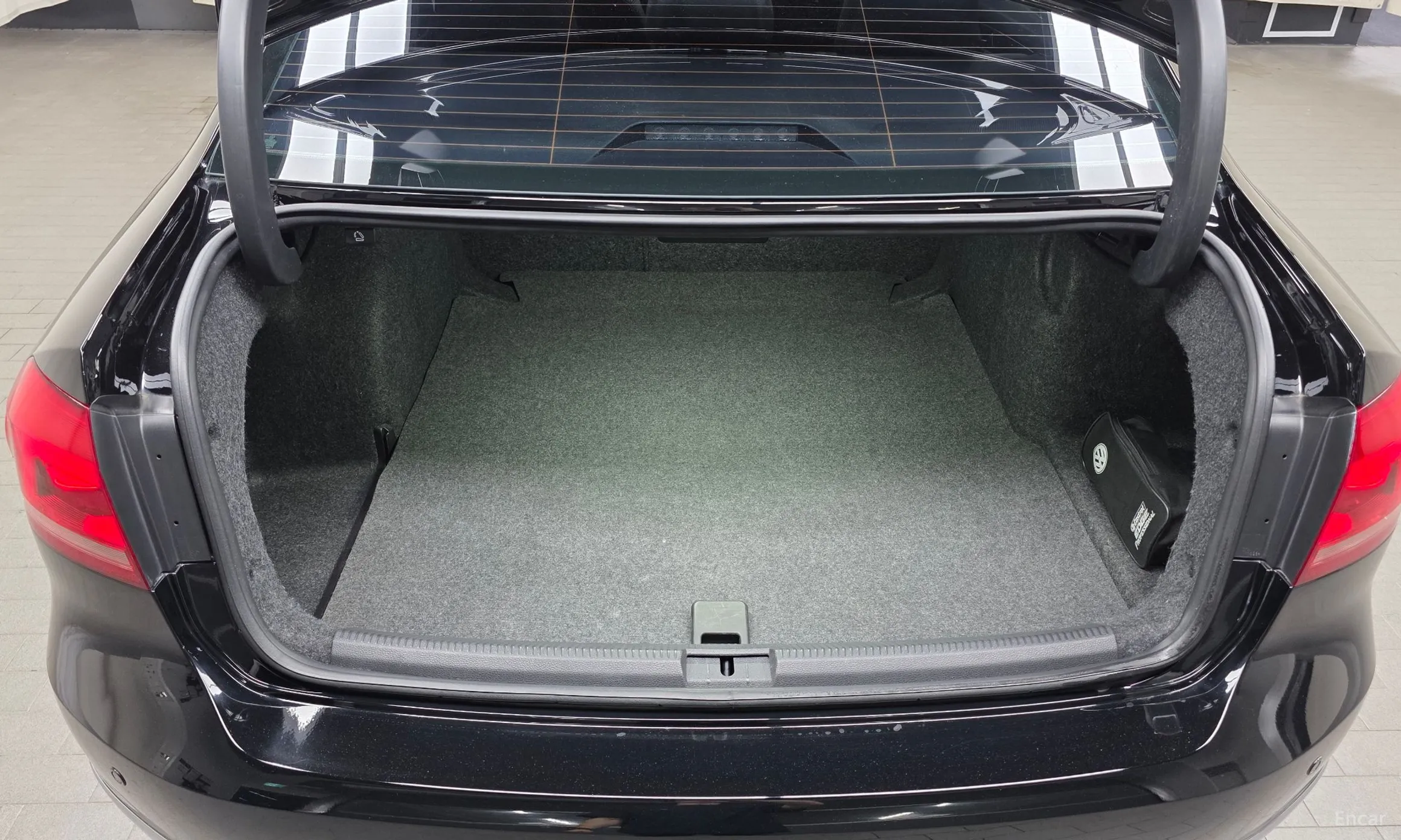 Volkswagen The New Passat превью 18