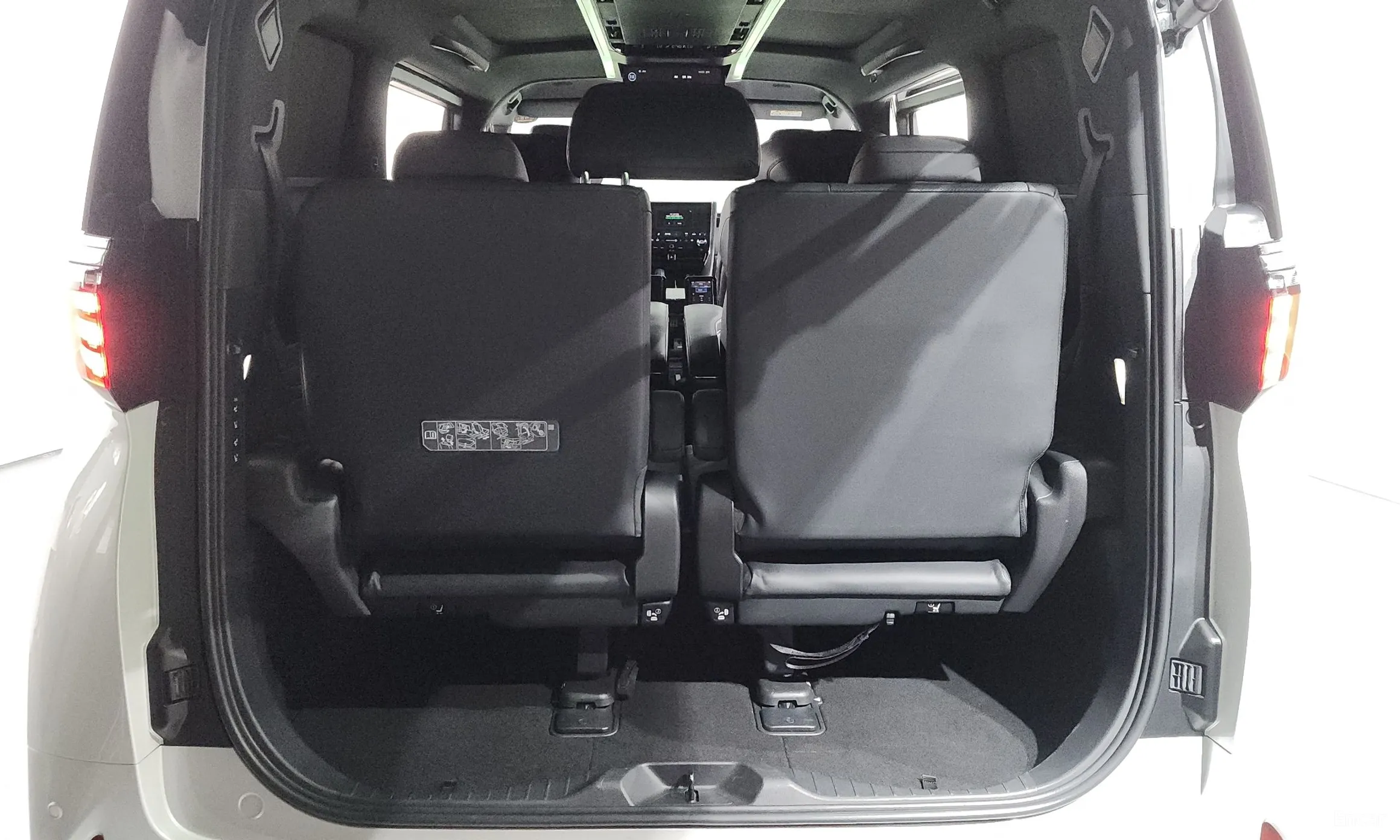 Toyota Alphard 4th Generation превью 20