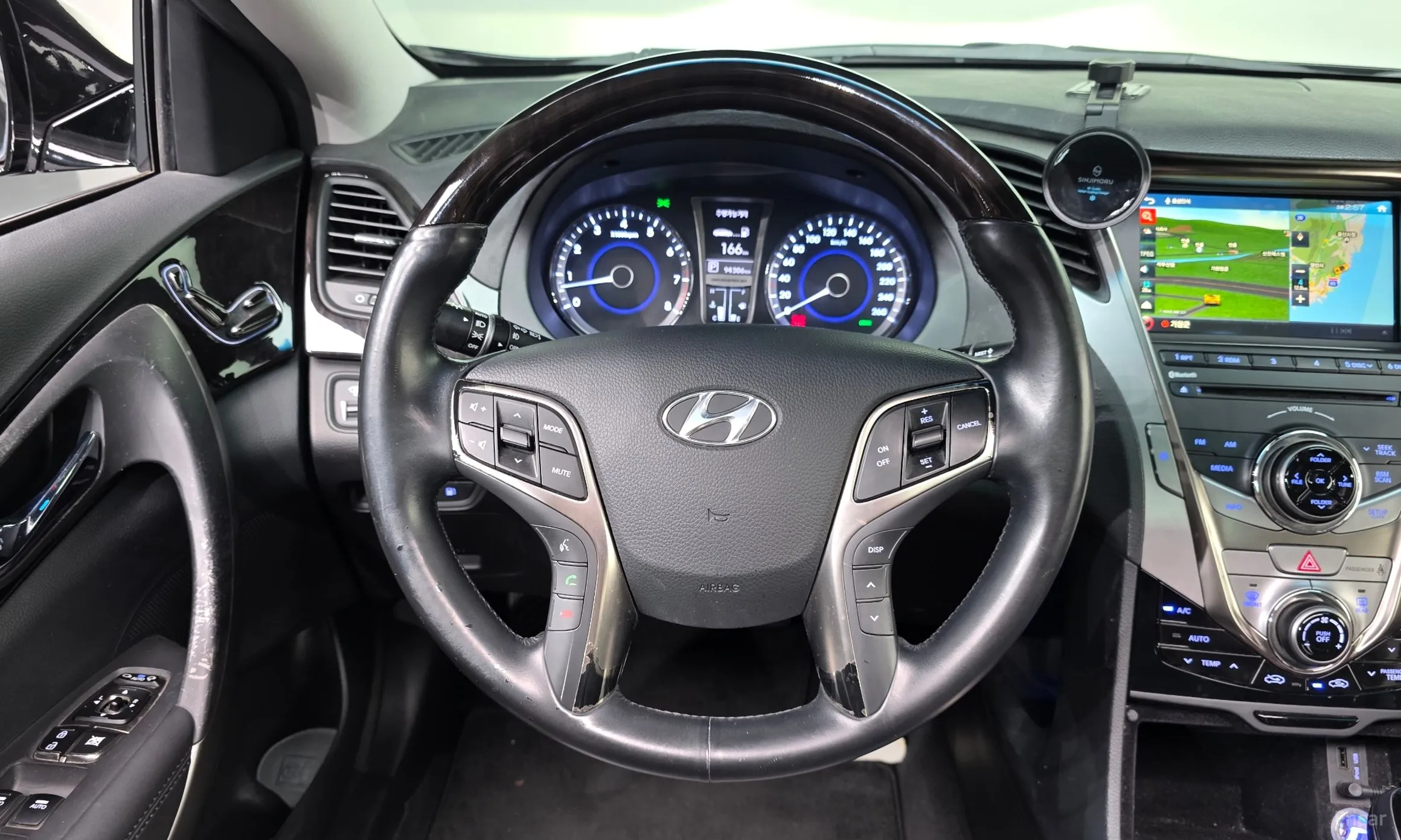 Hyundai Grandeur HG превью 13