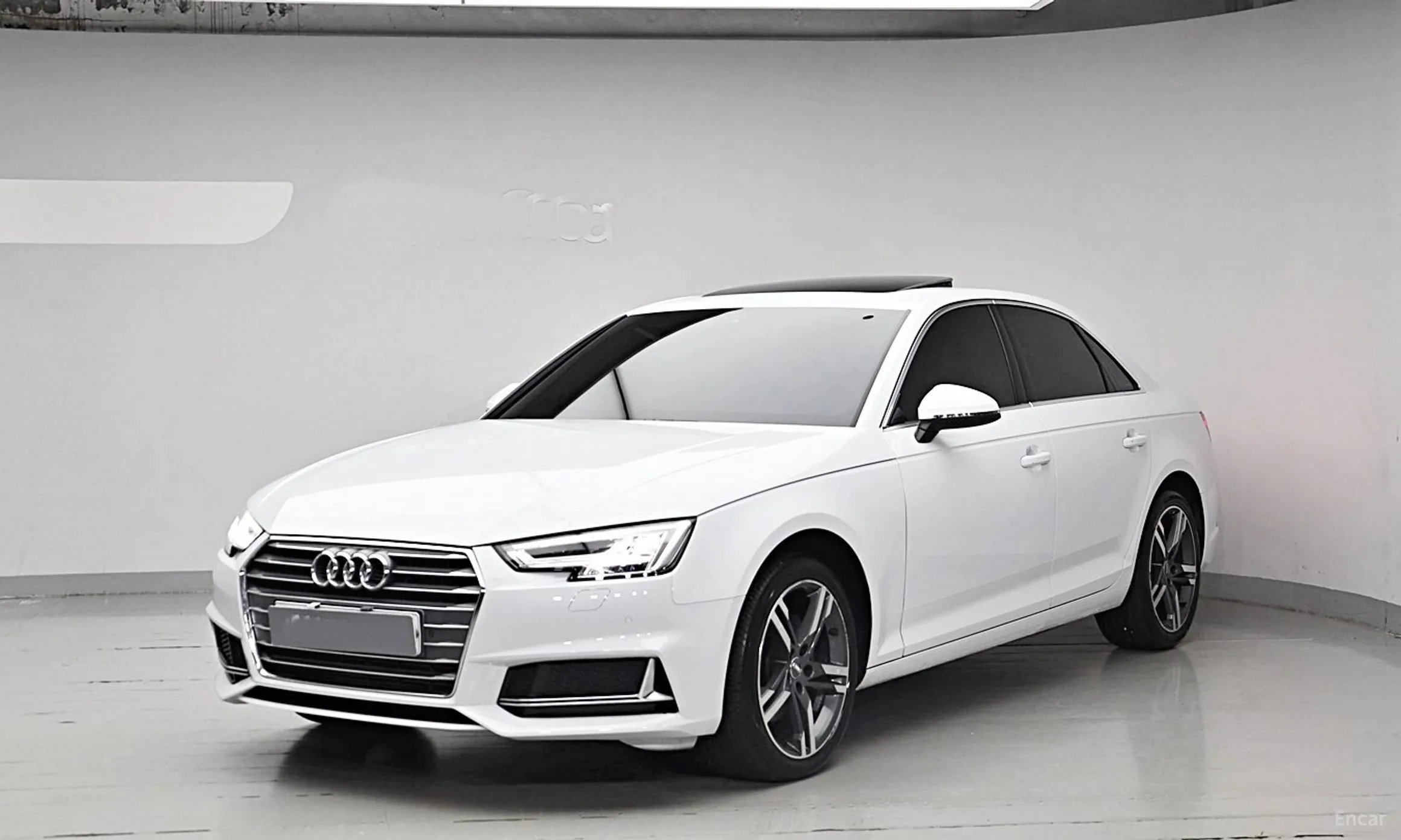 Audi A4 (B9)