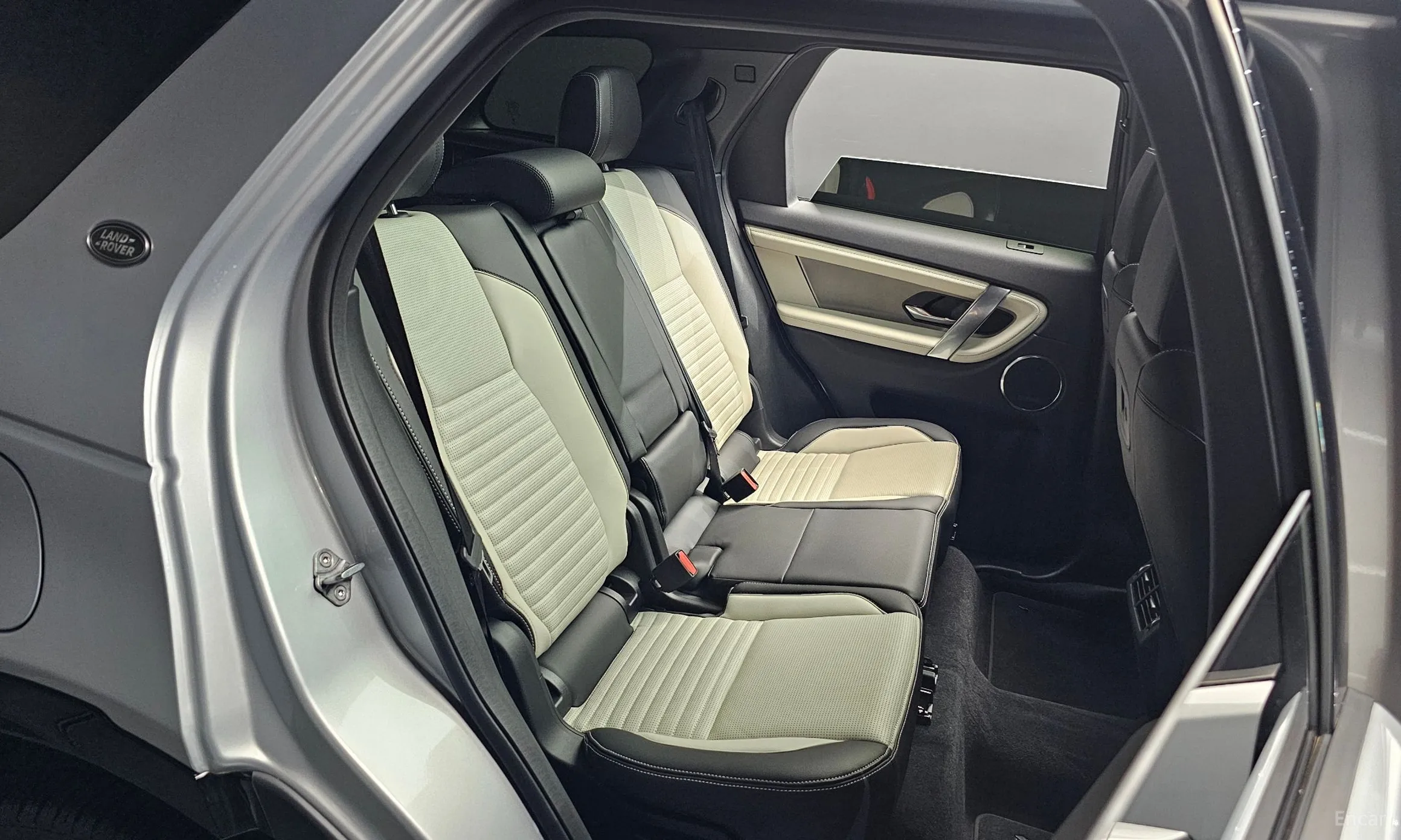 Land Rover Discovery Sports превью 11