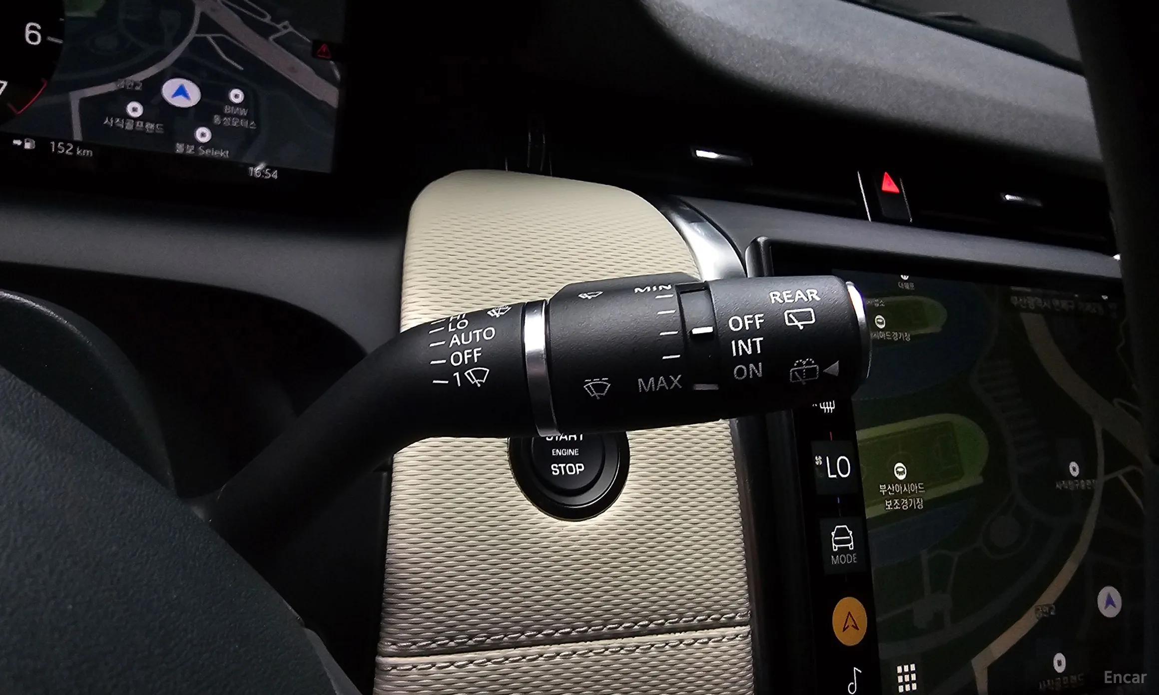 Land Rover Discovery Sports превью 19