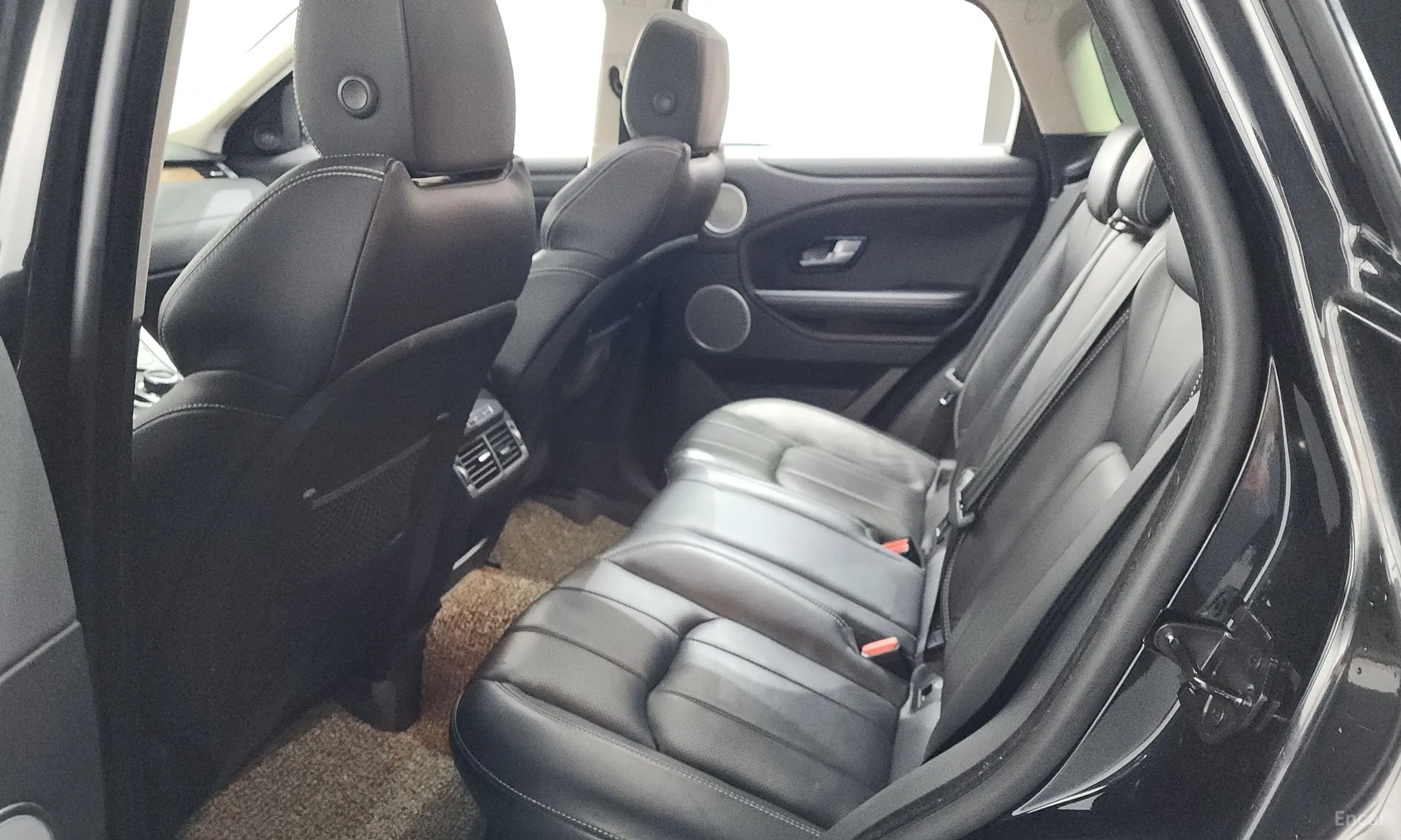 Land Rover Range Rover Evoque превью 11