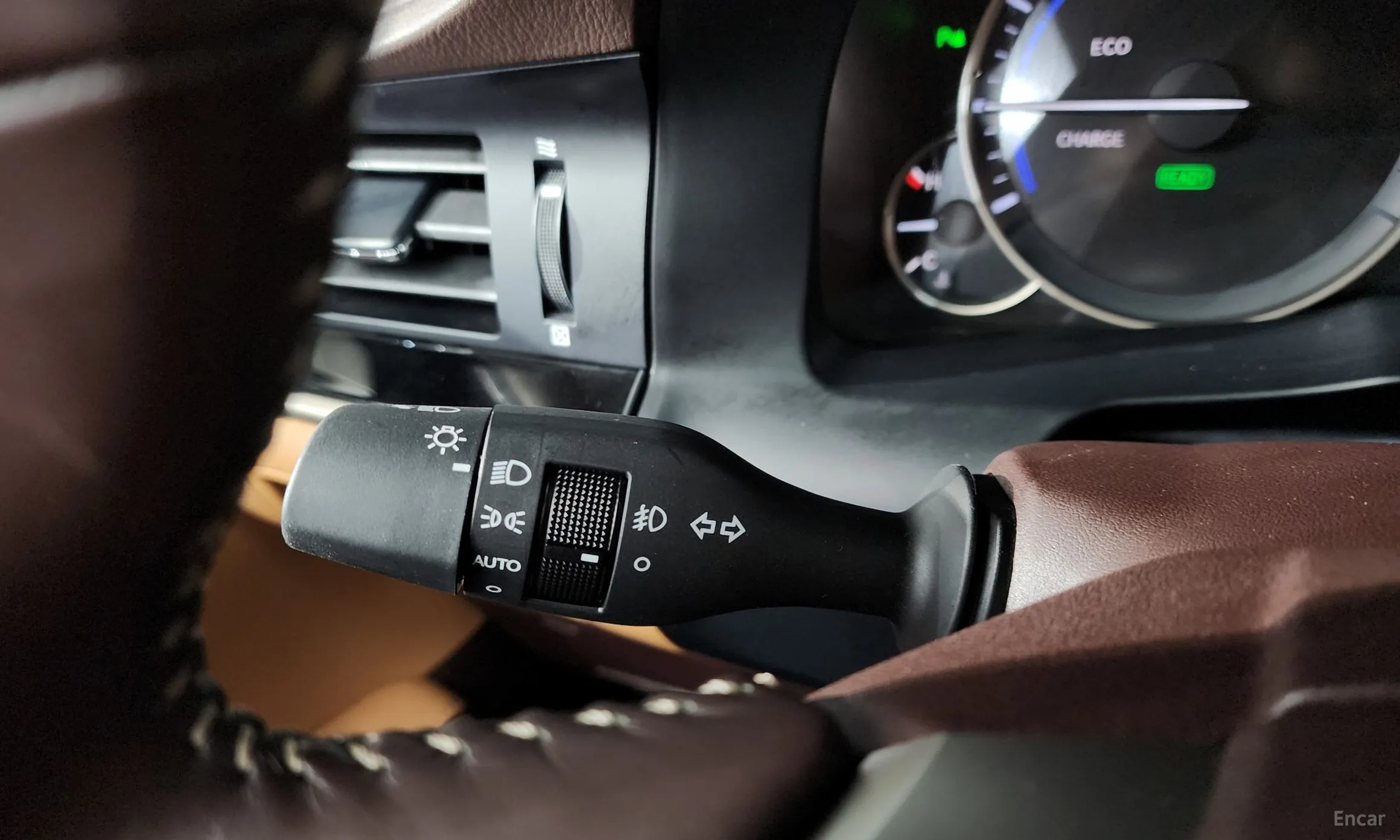 Lexus New ES300h превью 15