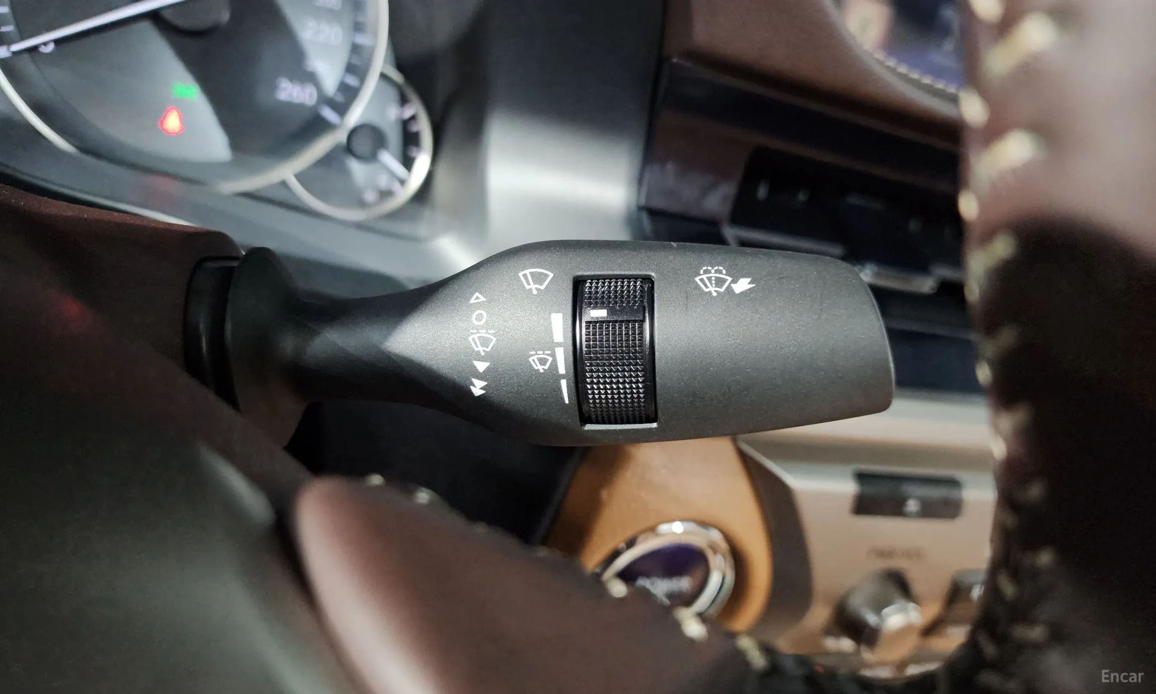 Lexus New ES300h превью 16
