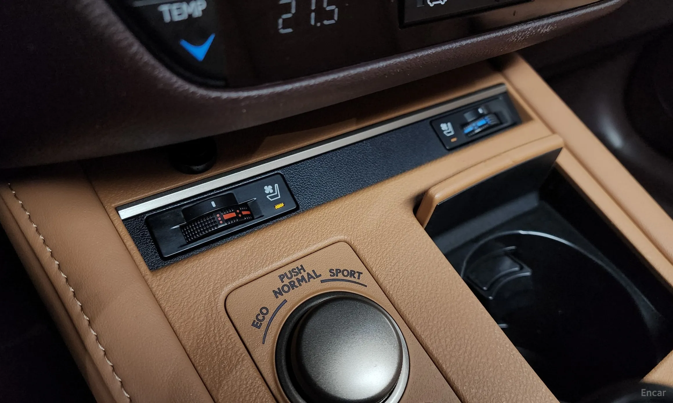 Lexus New ES300h превью 17