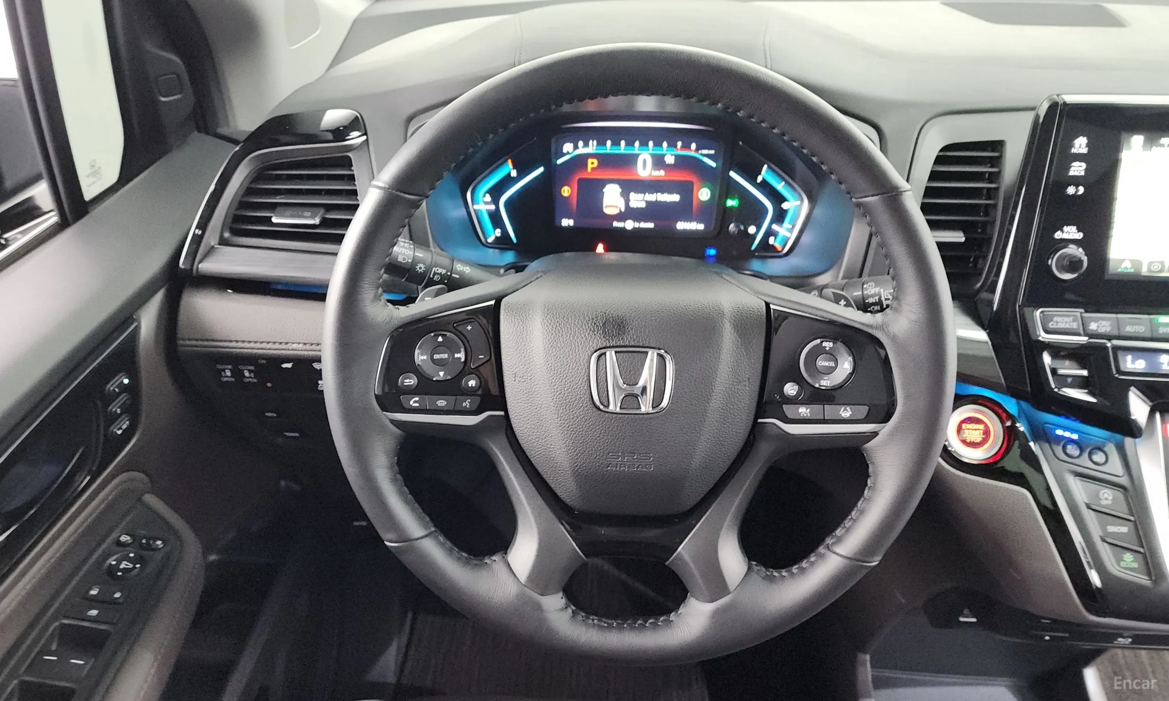 Honda Odyssey превью 14