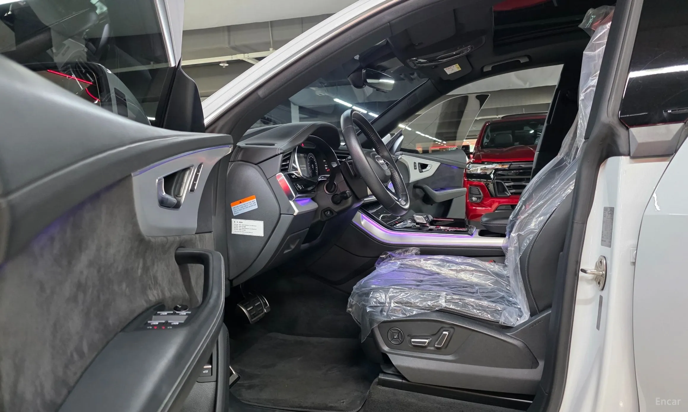 Audi Q8 (4M) превью 11