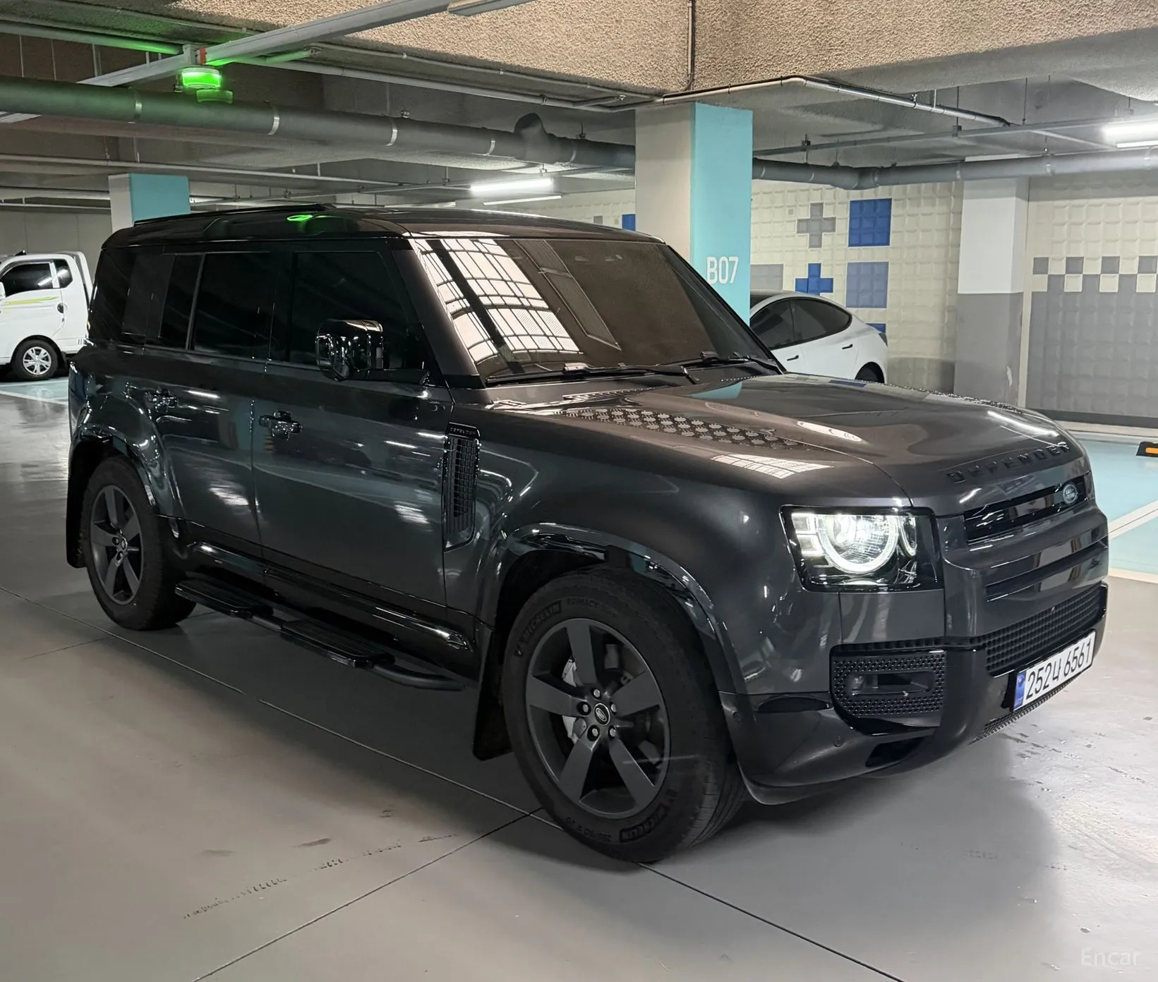 Land Rover Defender (L663)