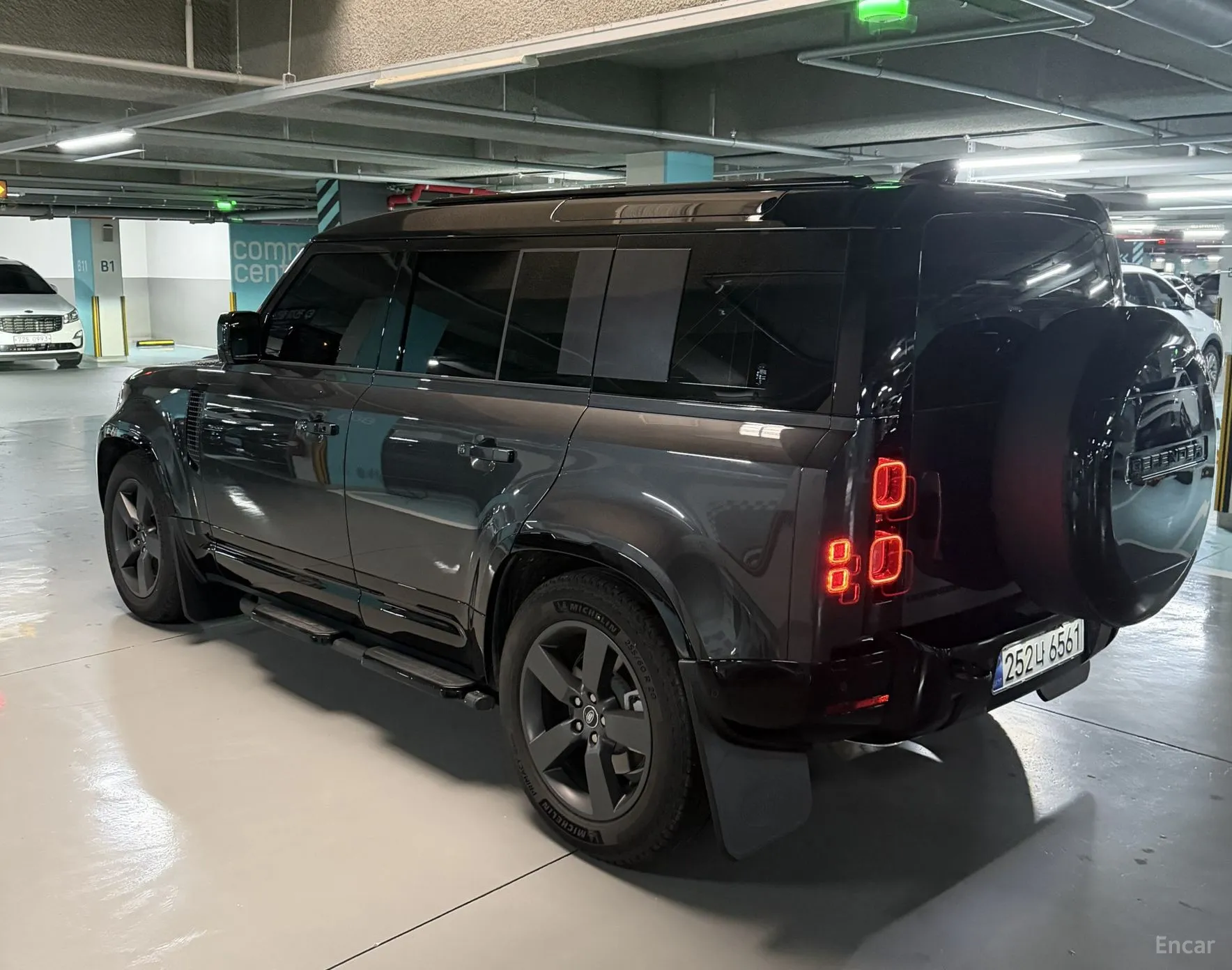 Land Rover Defender (L663) превью 6