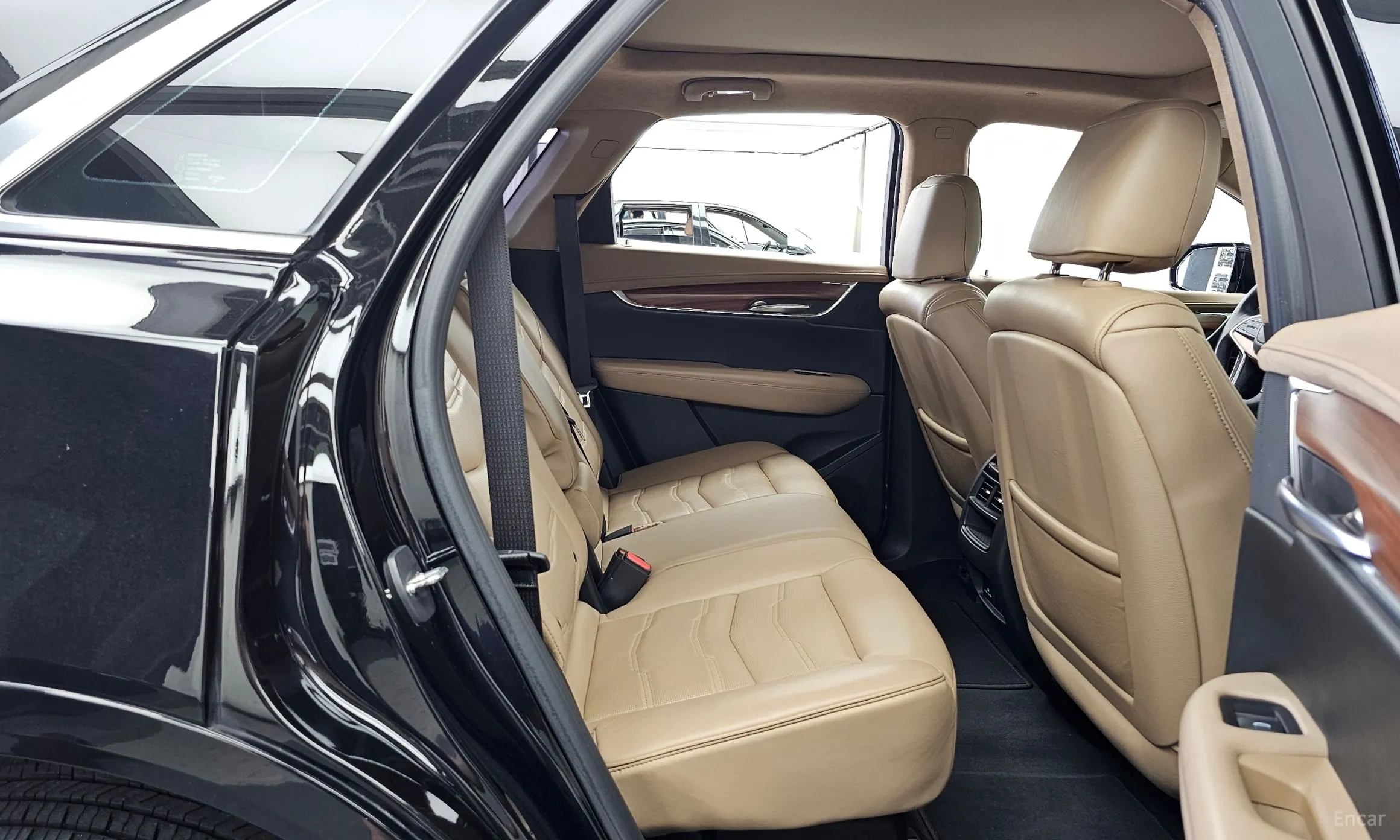 Cadillac XT5 превью 12