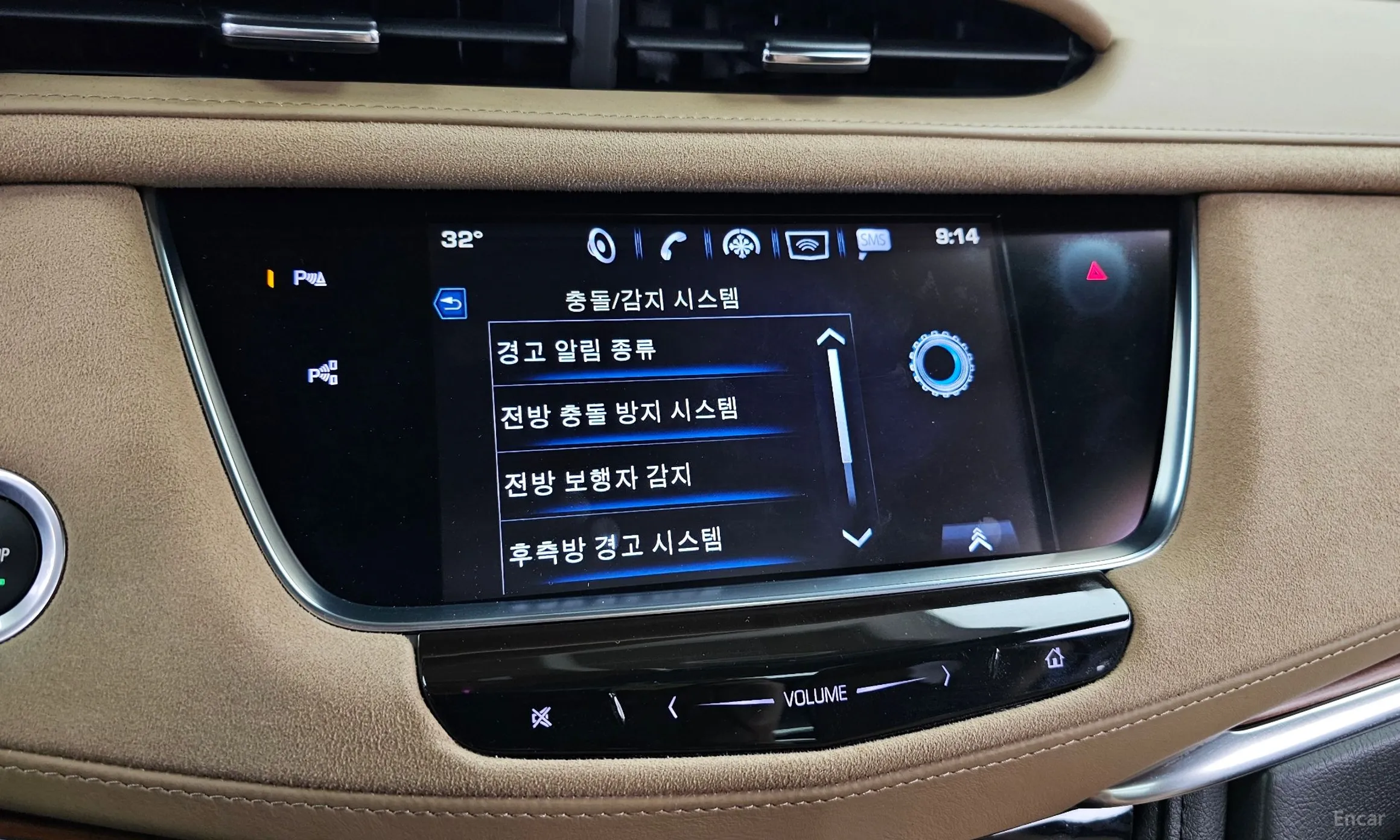 Cadillac XT5 превью 16