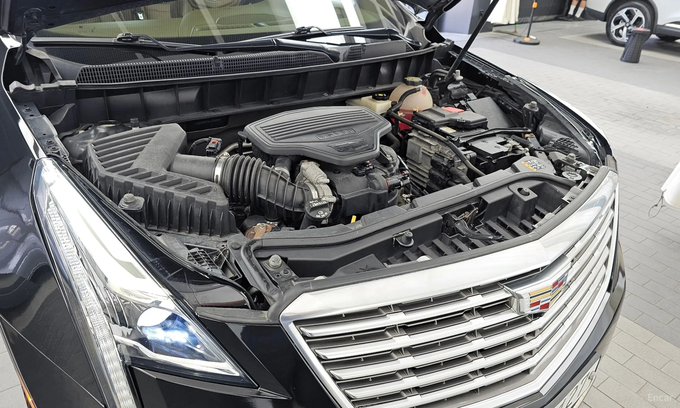 Cadillac XT5 превью 6