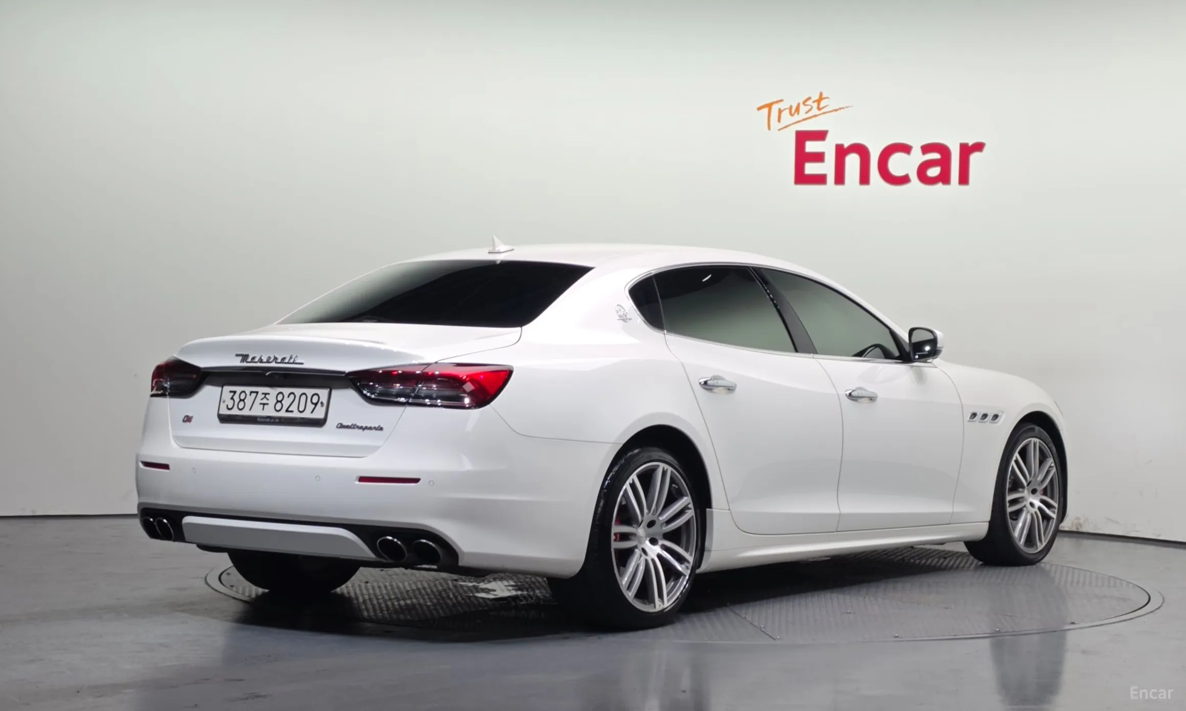 Maserati Quattroporte