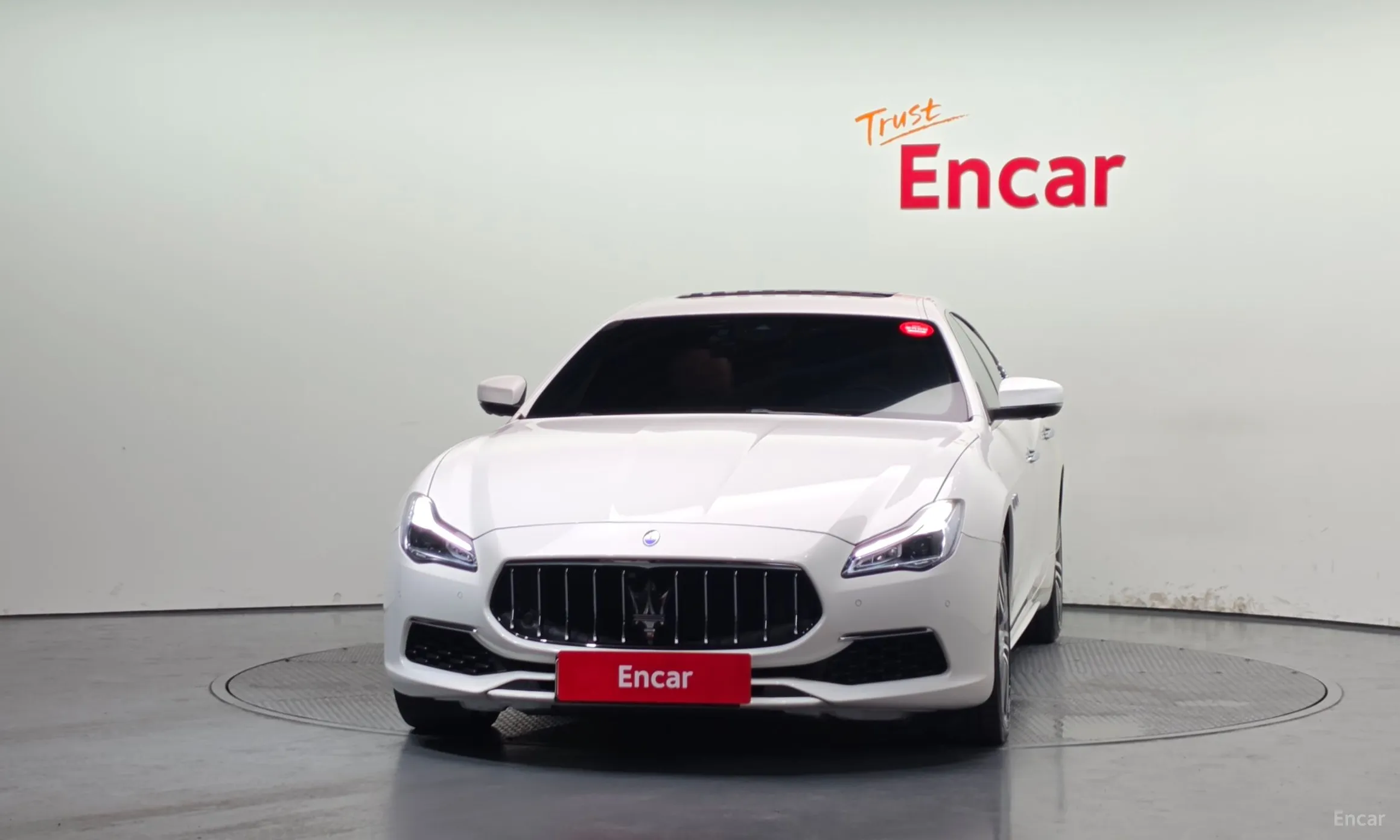 Maserati Quattroporte превью 3