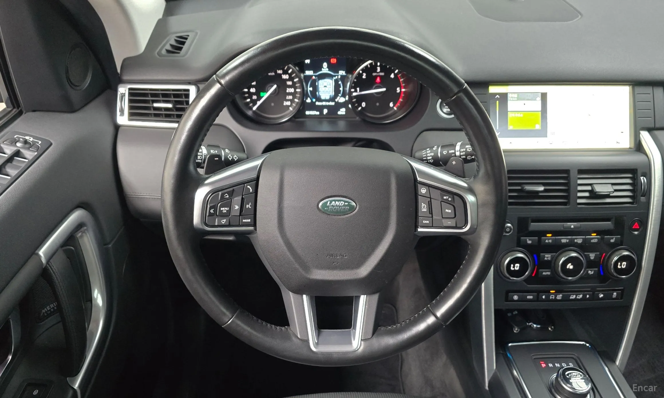 Land Rover Discovery Sports превью 12