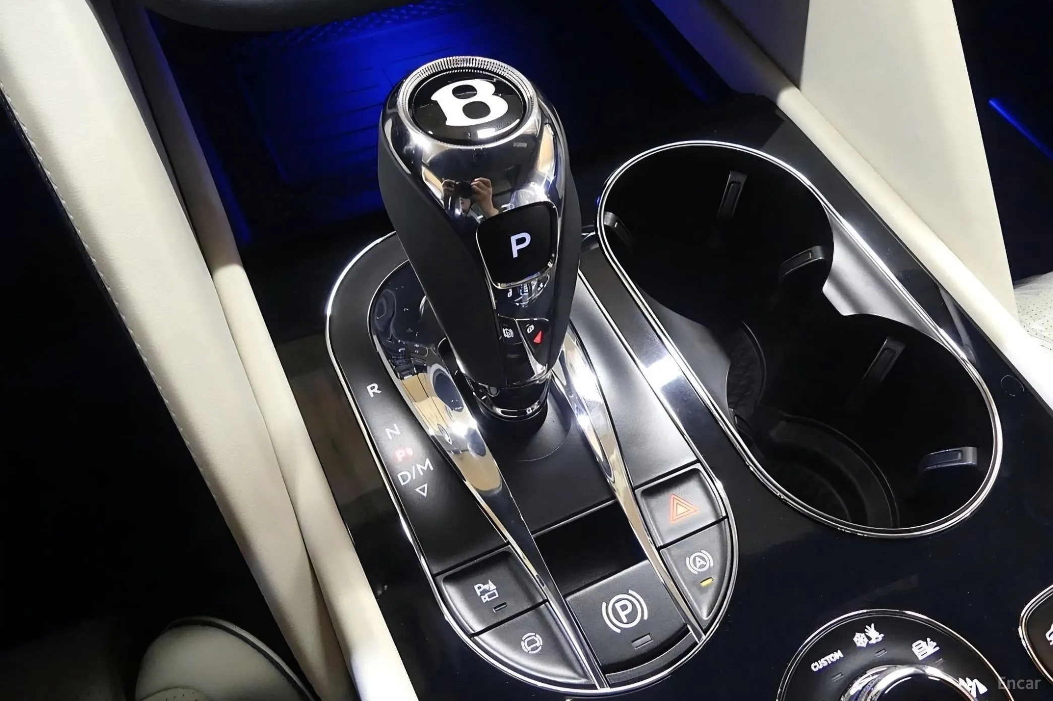 Bentley Bentayga превью 7