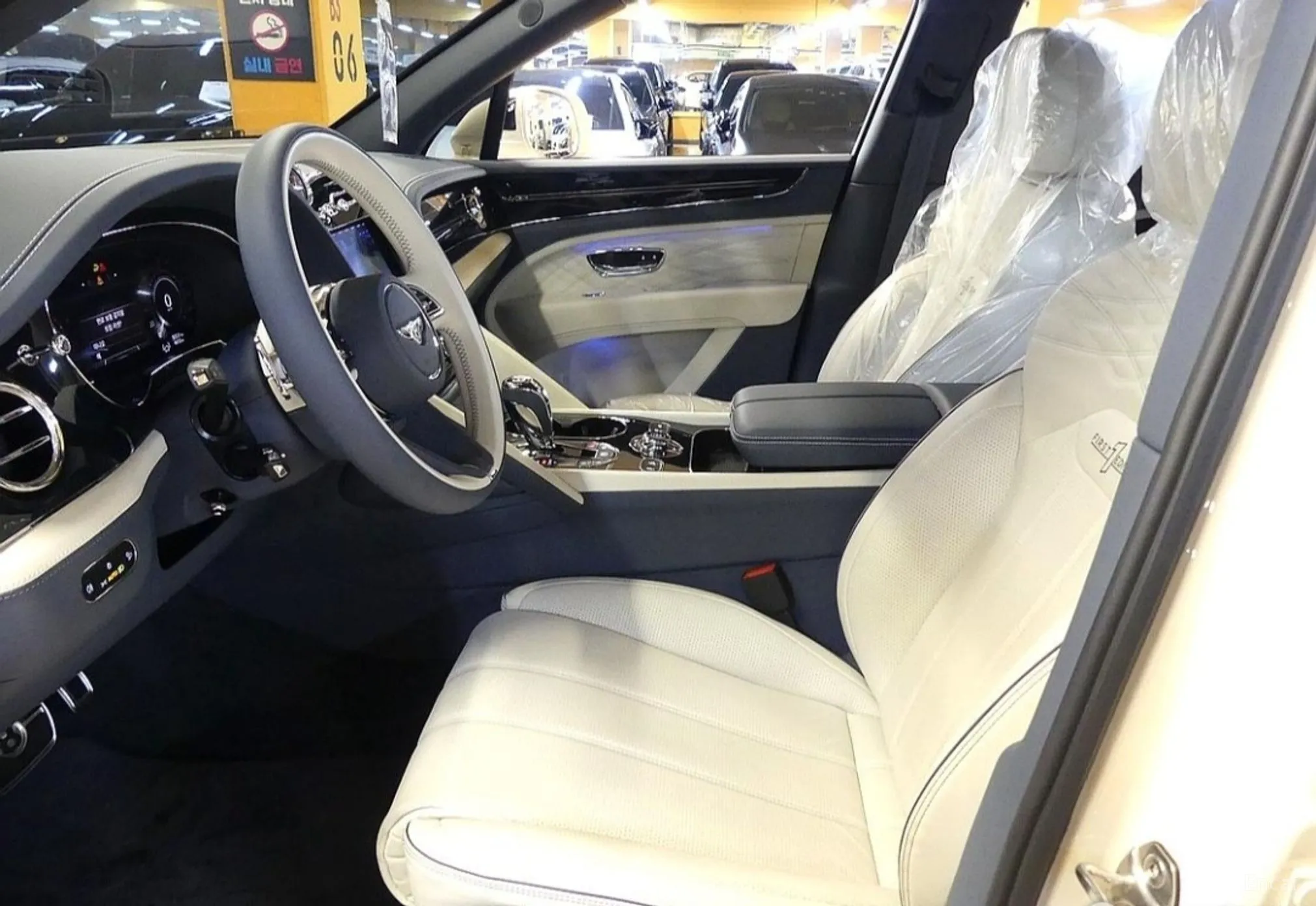 Bentley Bentayga превью 8