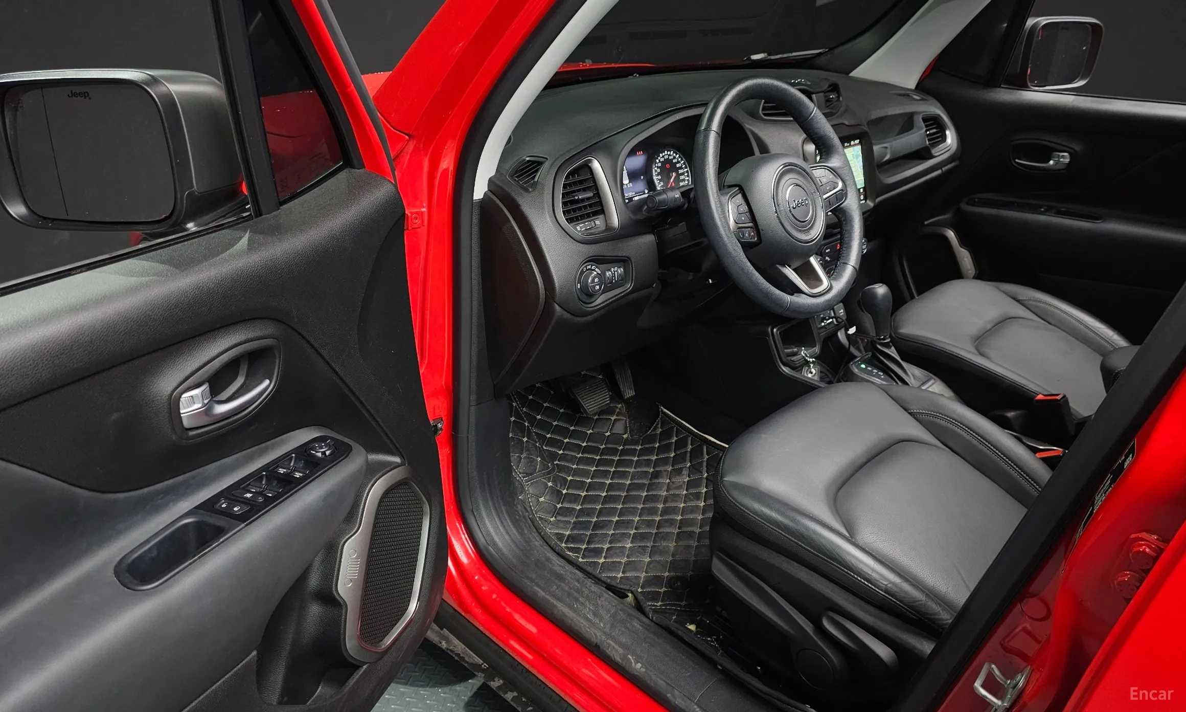 Jeep Renegade превью 10