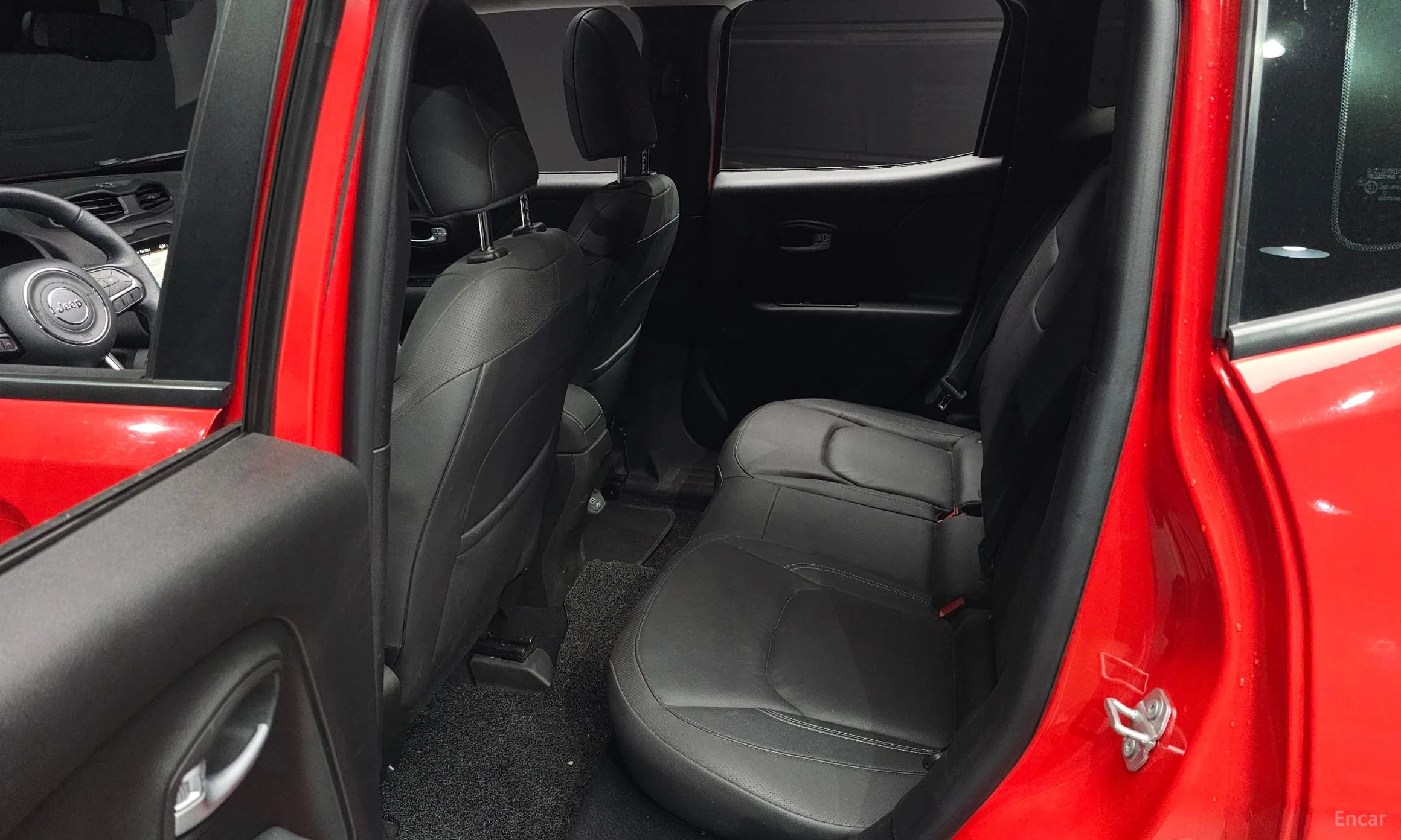 Jeep Renegade превью 11