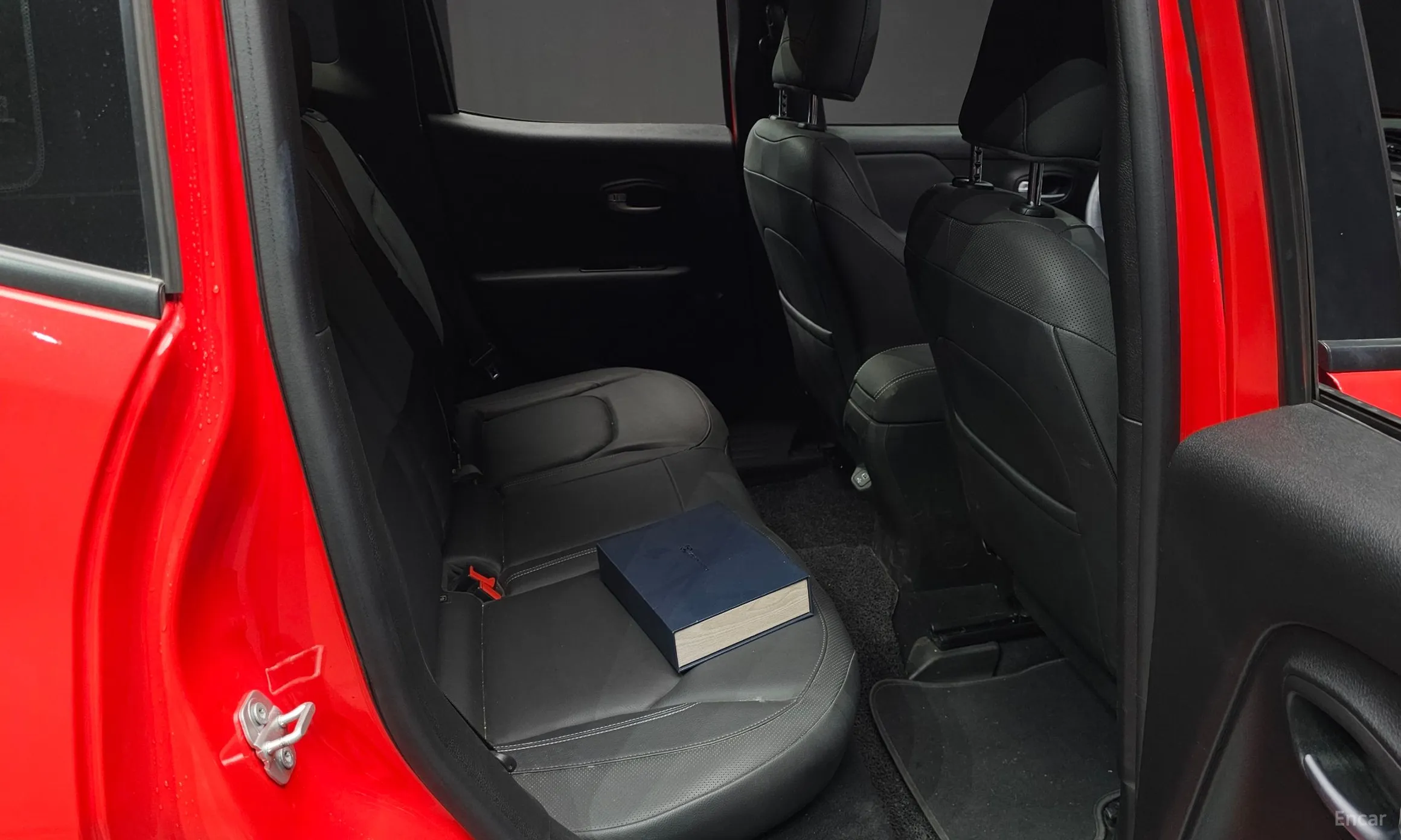 Jeep Renegade превью 12