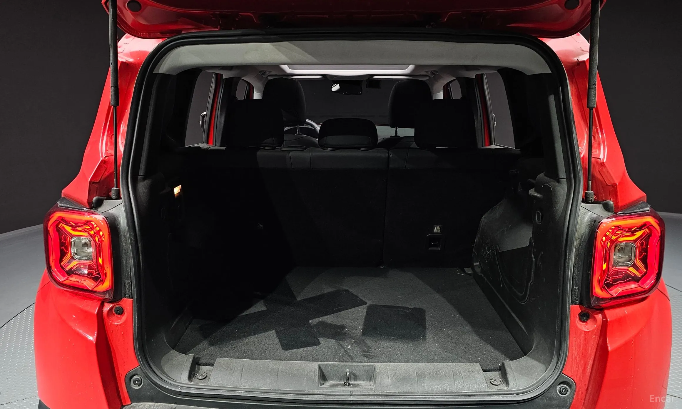 Jeep Renegade превью 20