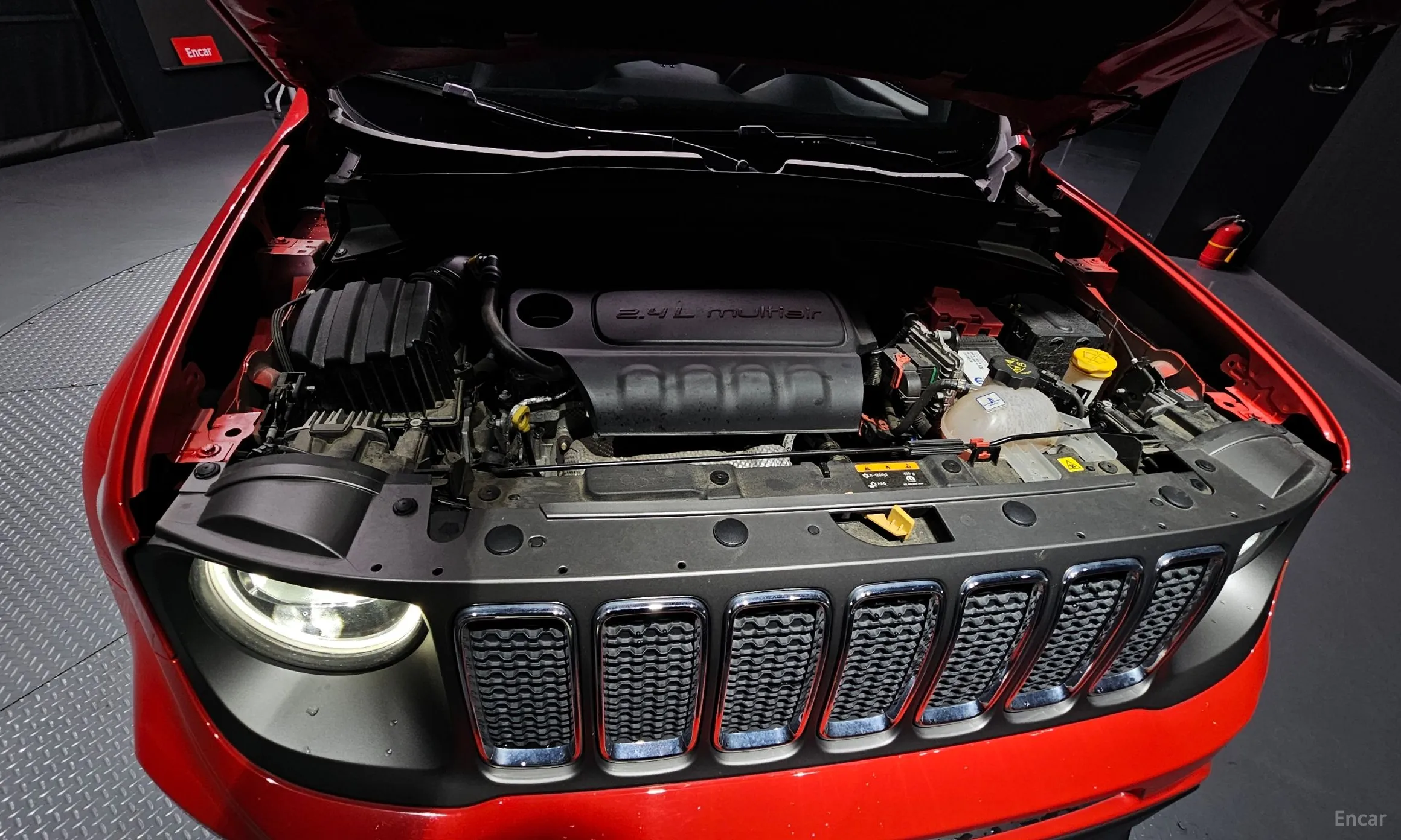 Jeep Renegade превью 6