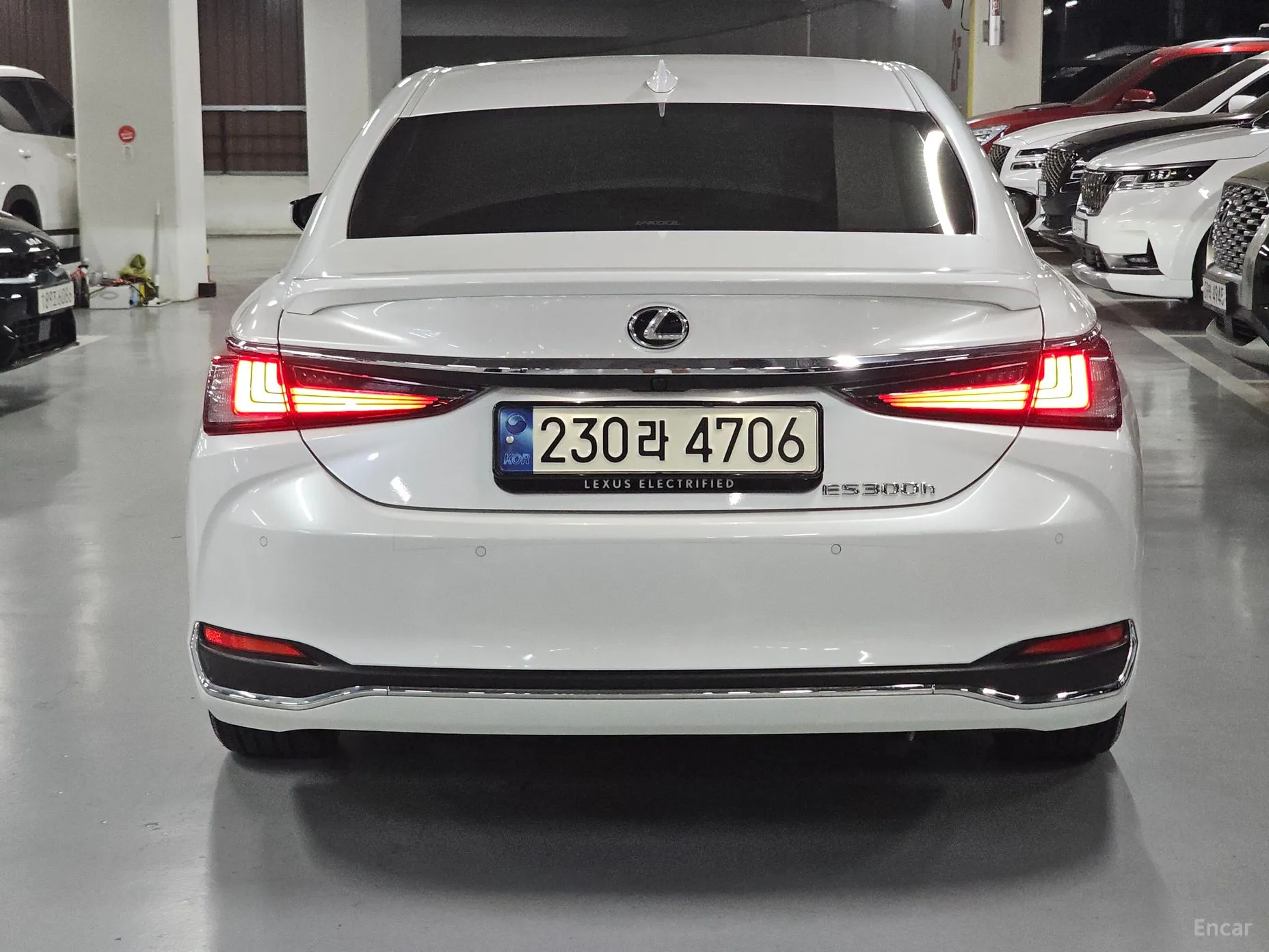Lexus ES300h 7th Generation превью 4