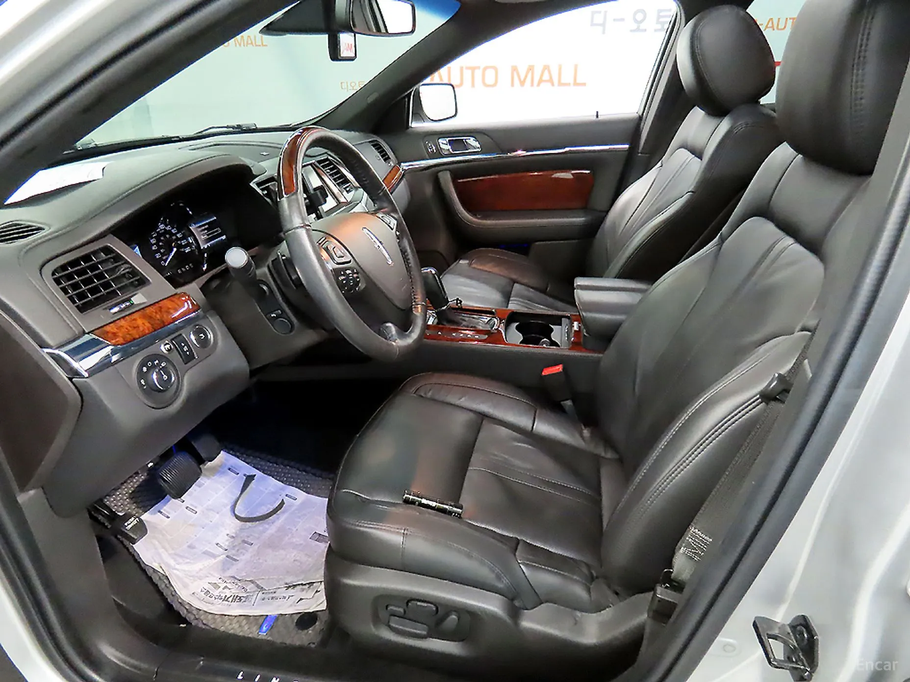 Lincoln New MKS превью 10