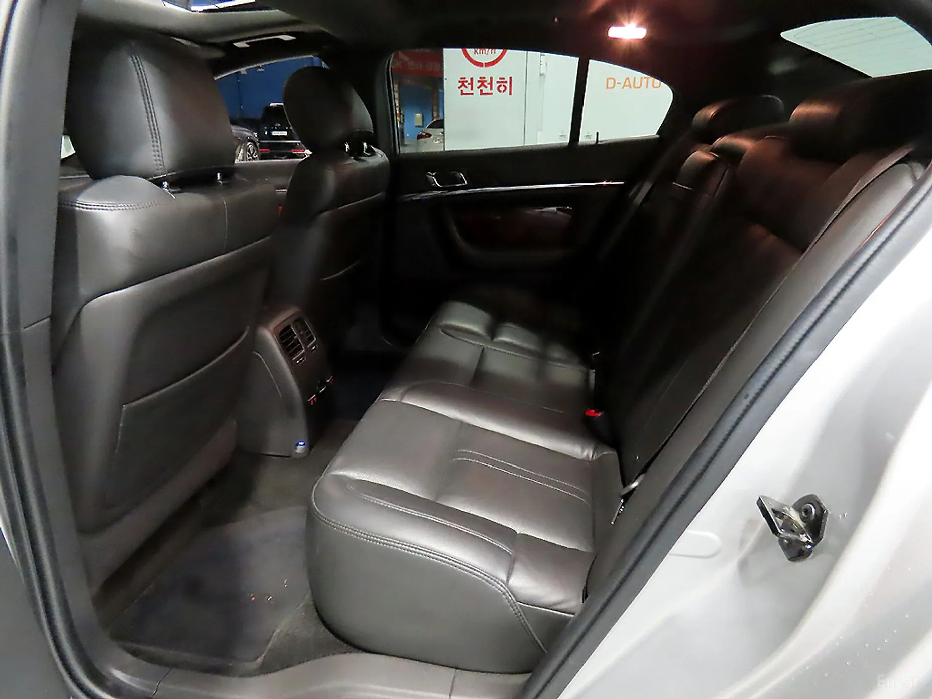 Lincoln New MKS превью 12