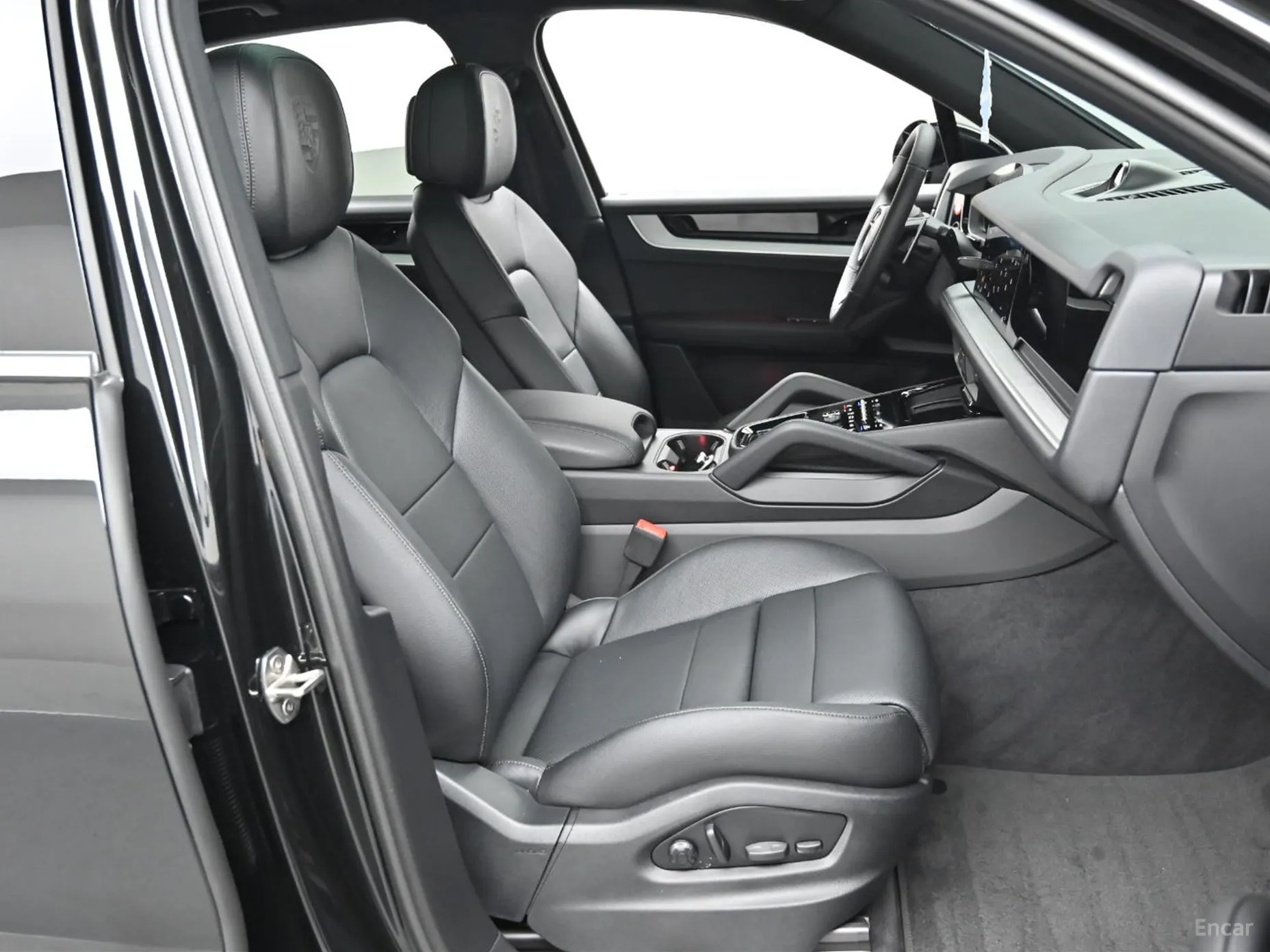 Porsche Cayenne (PO536) превью 10