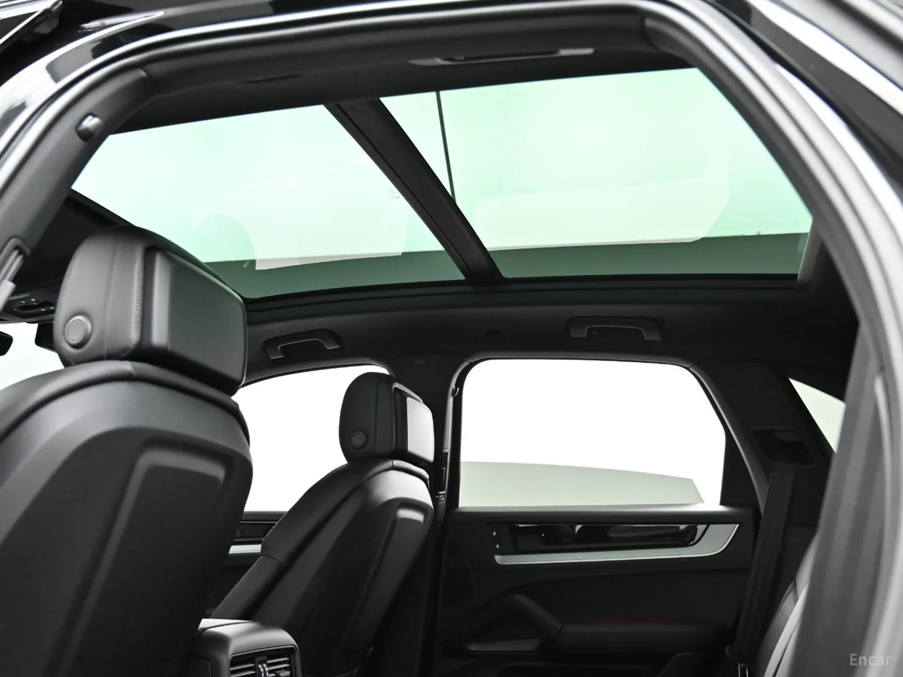 Porsche Cayenne (PO536) превью 17