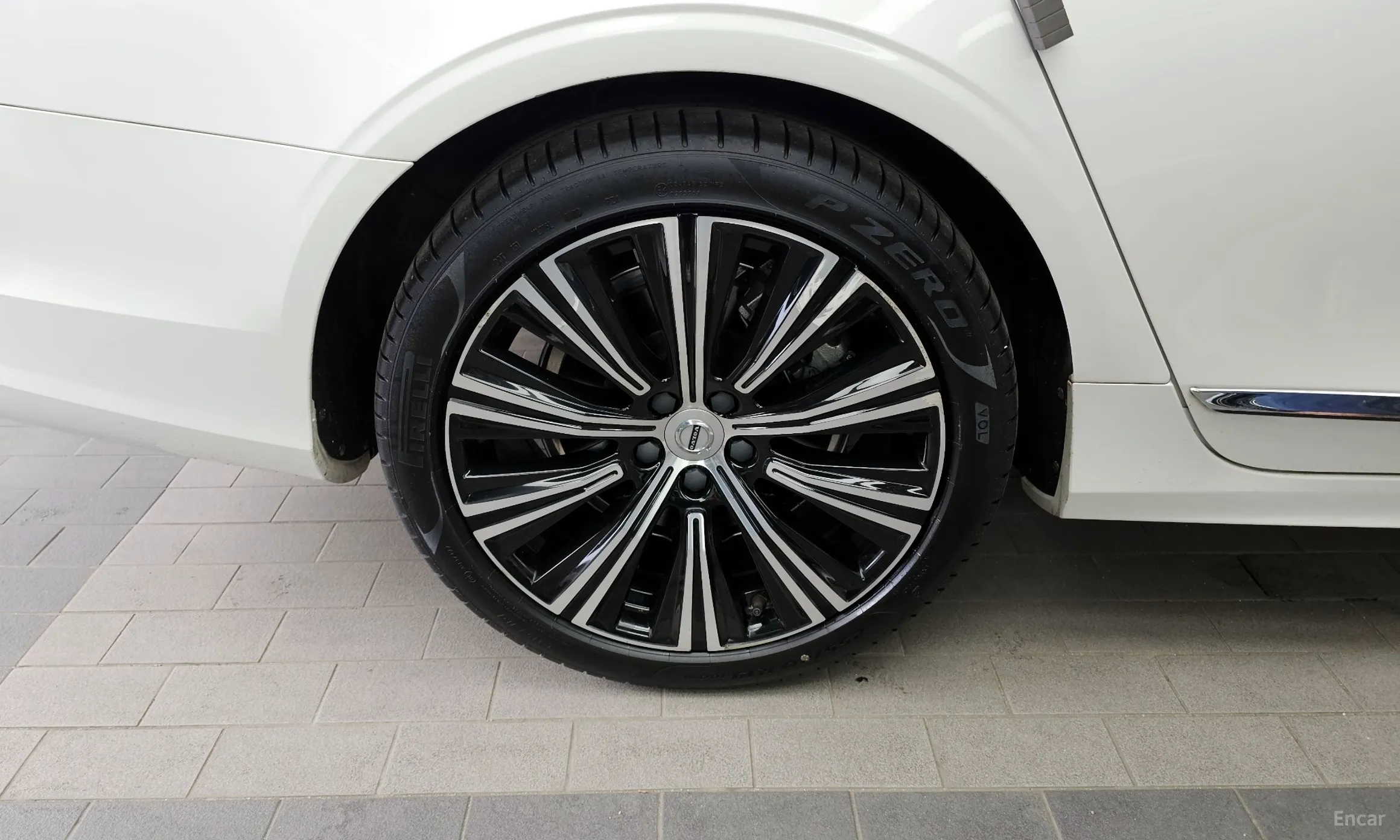 Volvo S90 превью 5