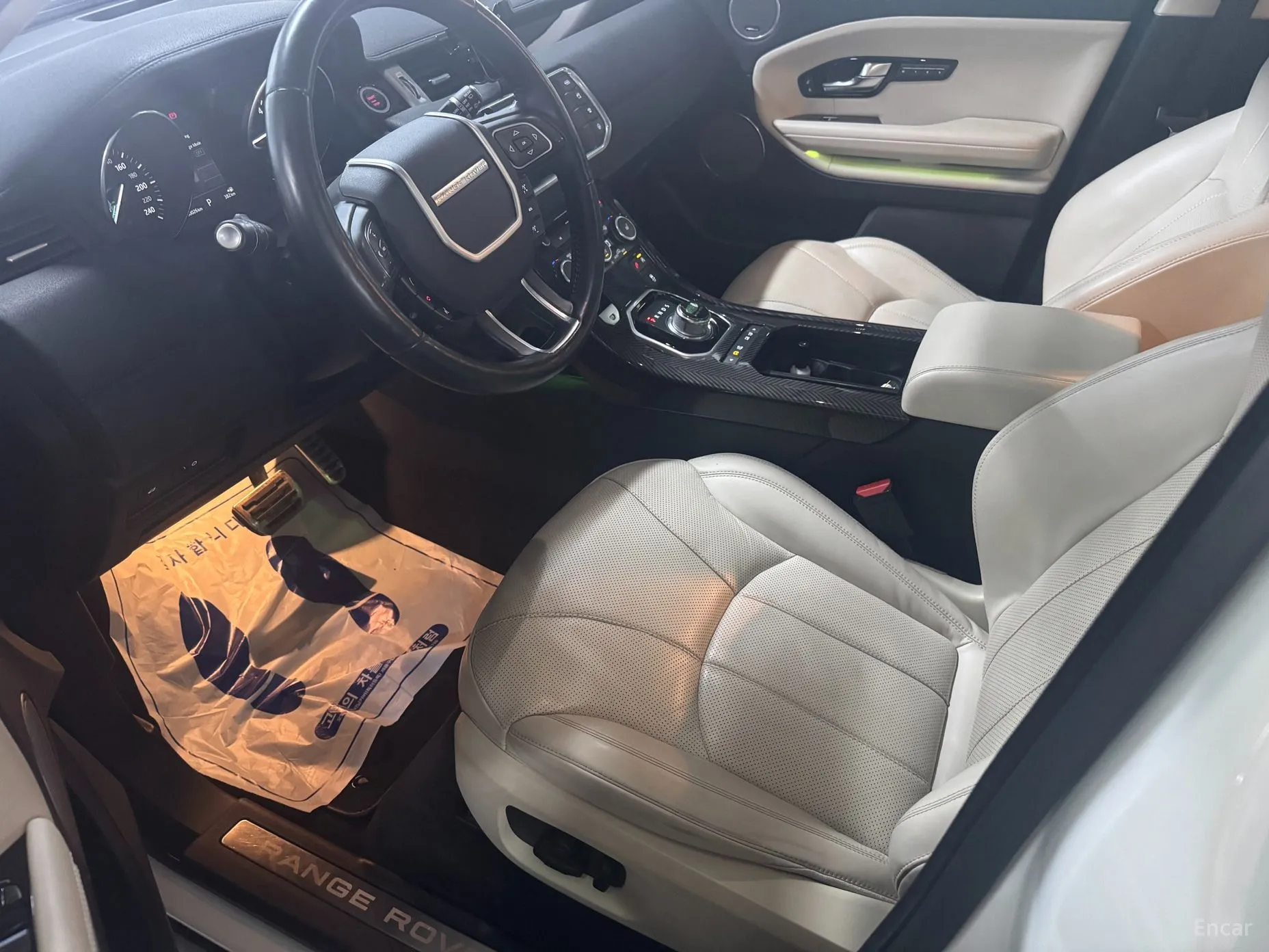 Land Rover Range Rover Evoque превью 13