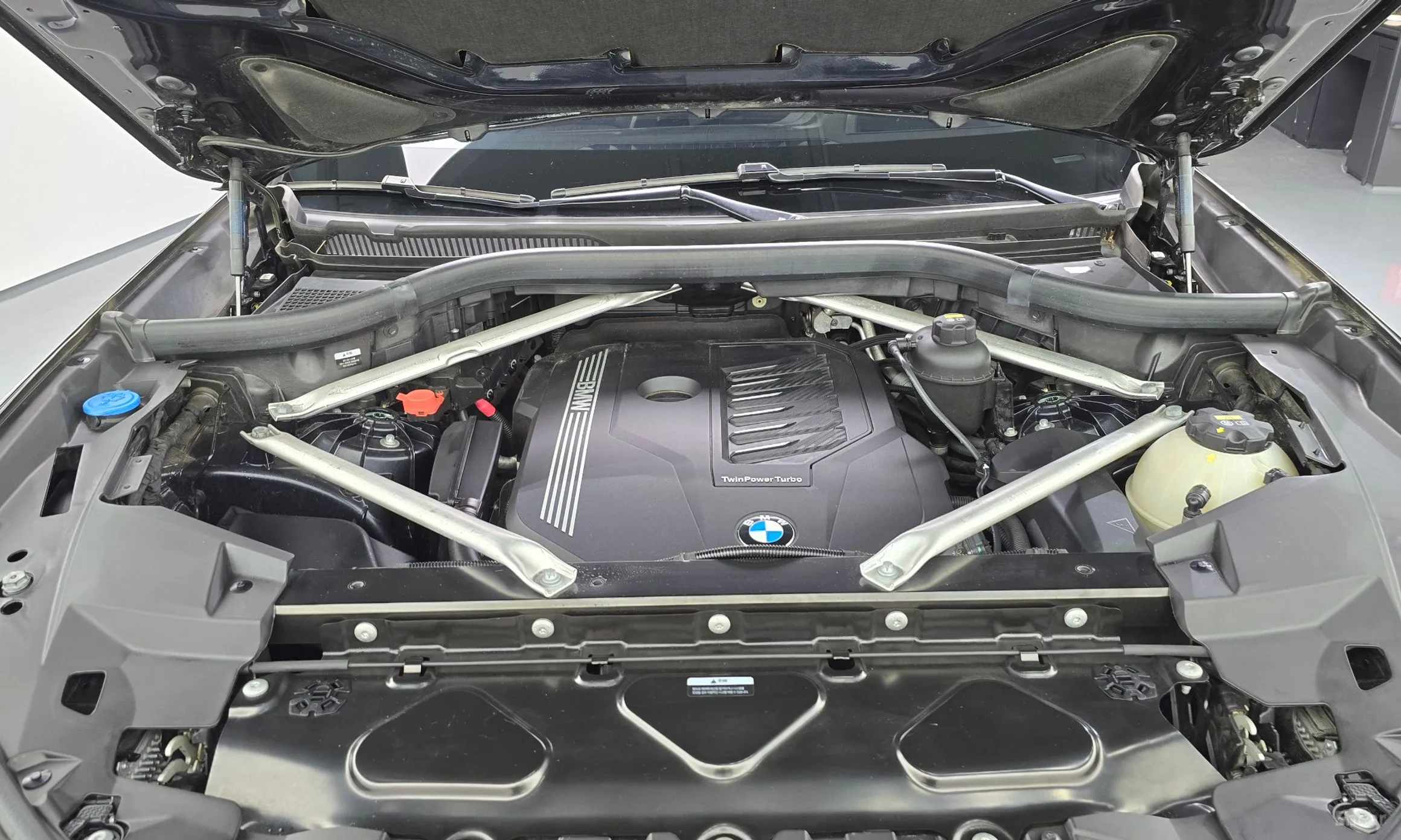 BMW X5 (G05) превью 6