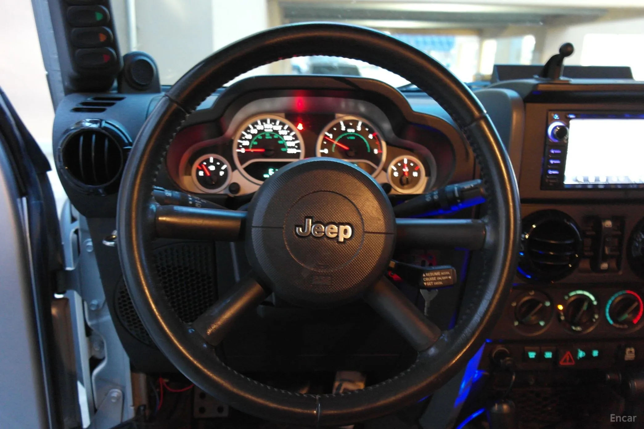 Jeep Wrangler (JK) превью 9