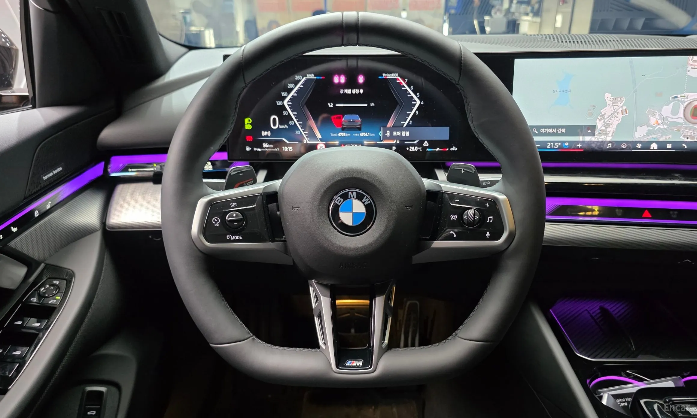 BMW 5 Series (G60) превью 13